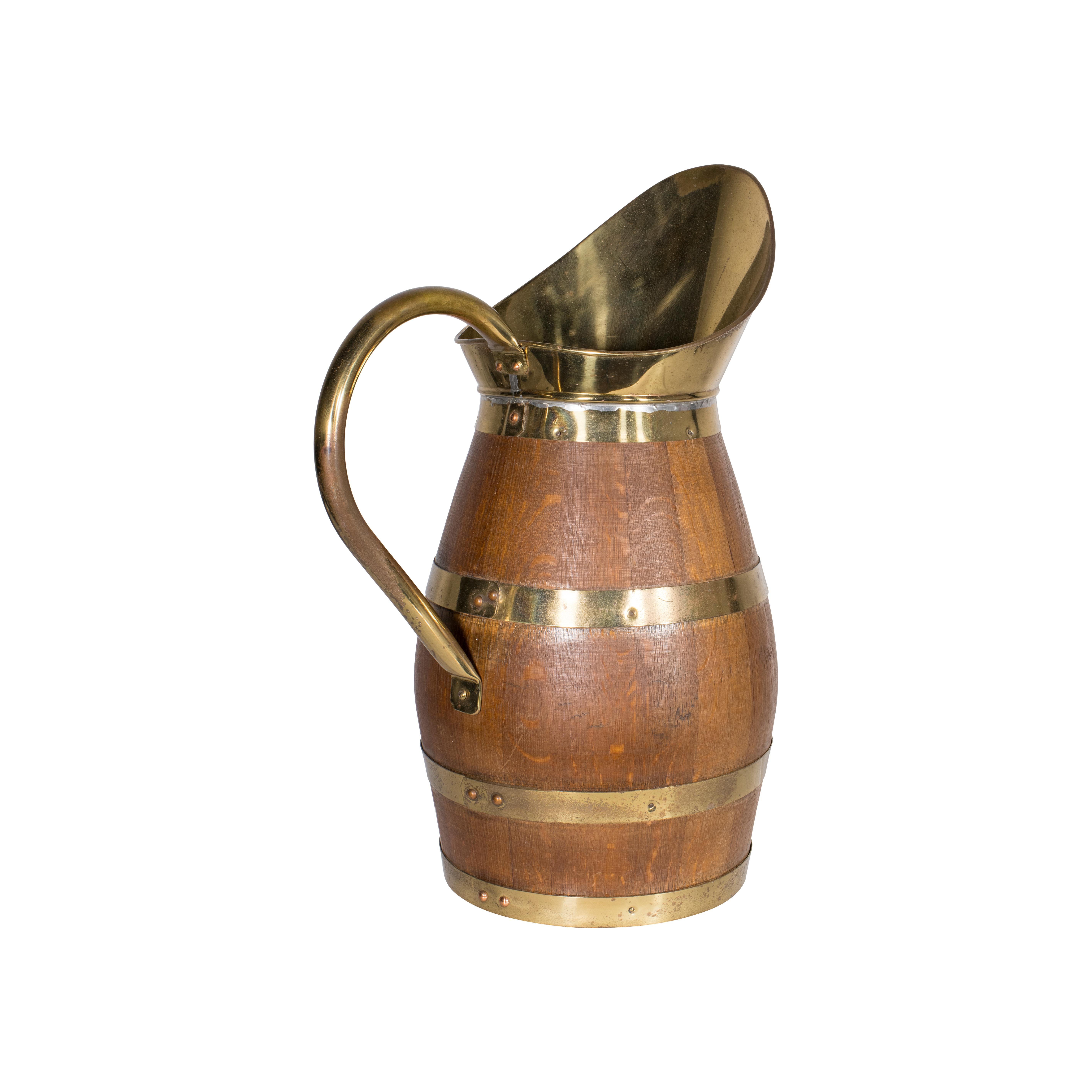 Large Scale French Alascian Wine Pitcher In Good Condition For Sale In Coeur d'Alene, ID