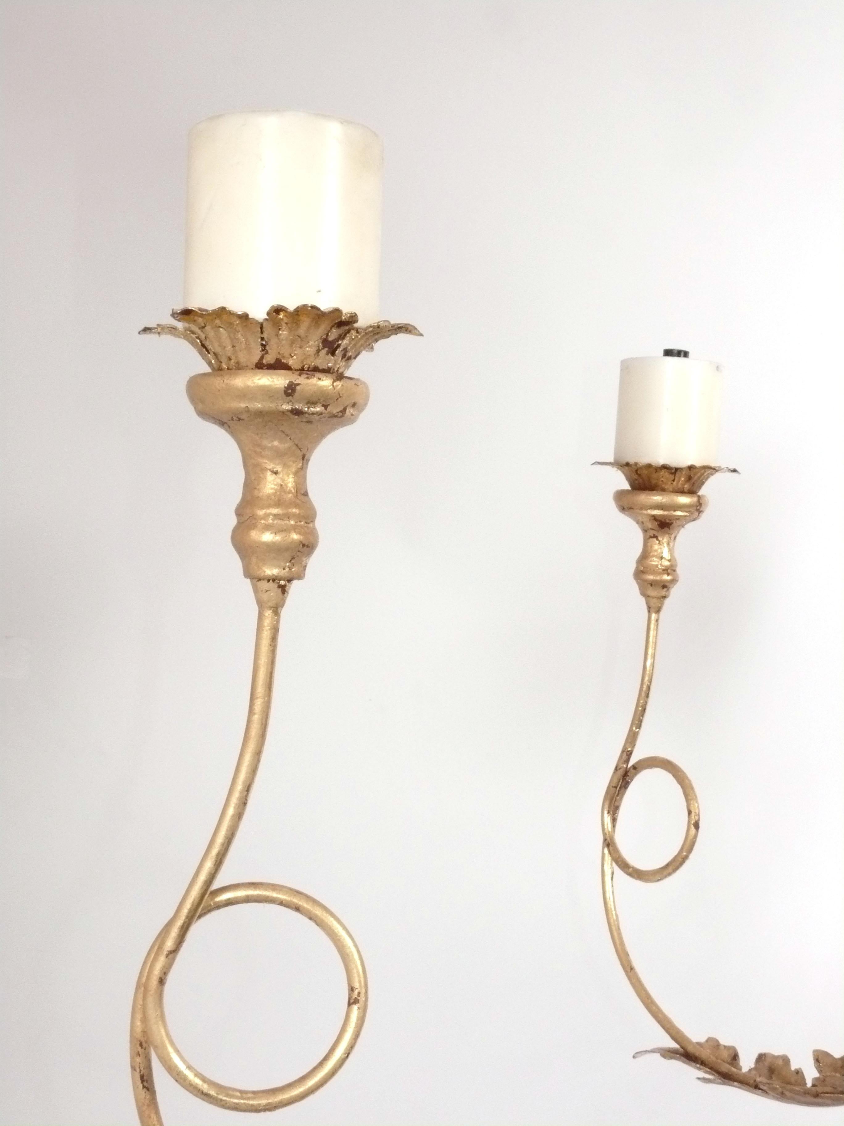 Lampadario in stile francese in metallo dorato e Wood di grandi dimensioni, diametro 42