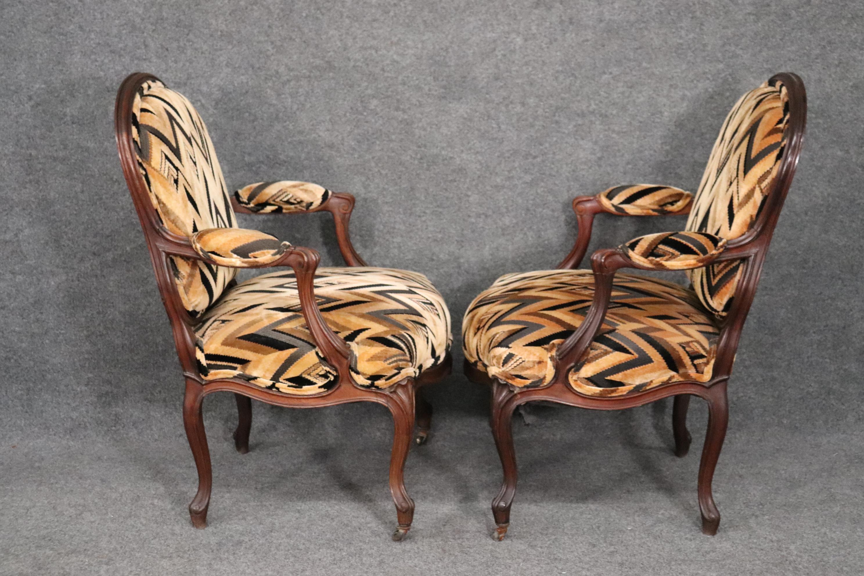 Large Scale French Victorian Rosewood Louis XV Armchairs Fauteuills circa 1870 For Sale 1