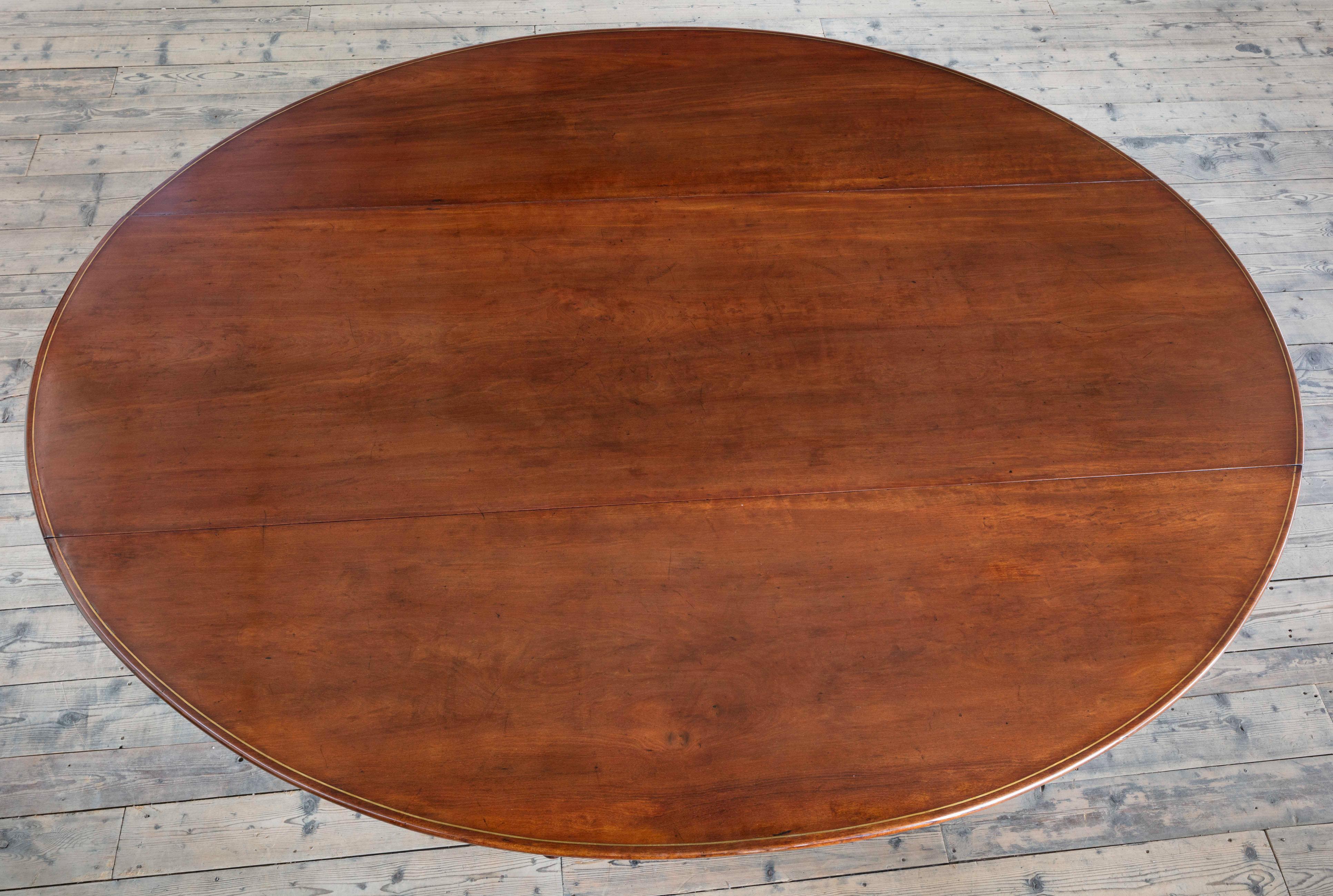 Varnished Large Scale George II Mahogany and Brass Strung Drop-Leaf Table