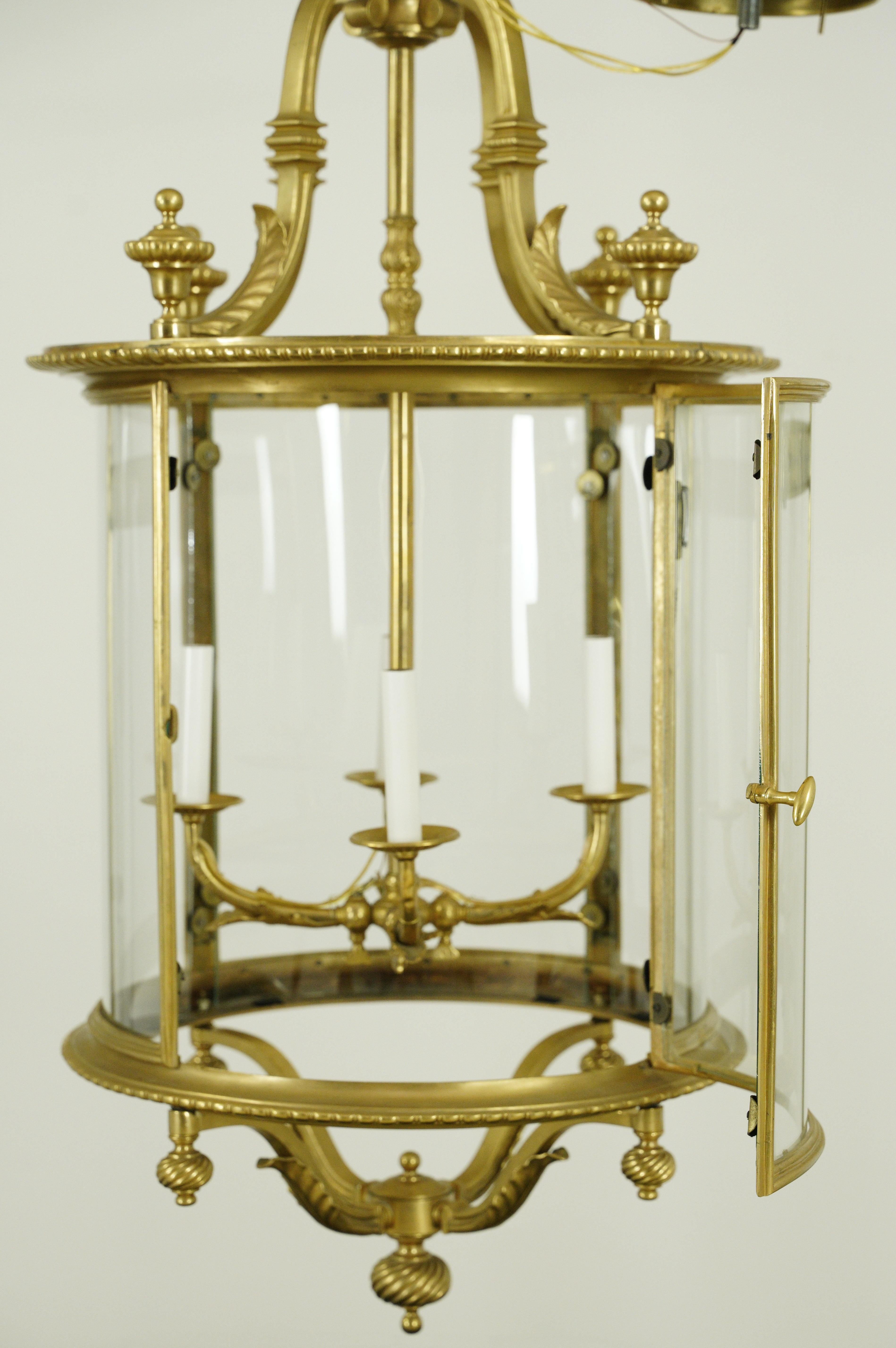 Lanterne de vestibule à grande échelle en laiton doré et verre 8