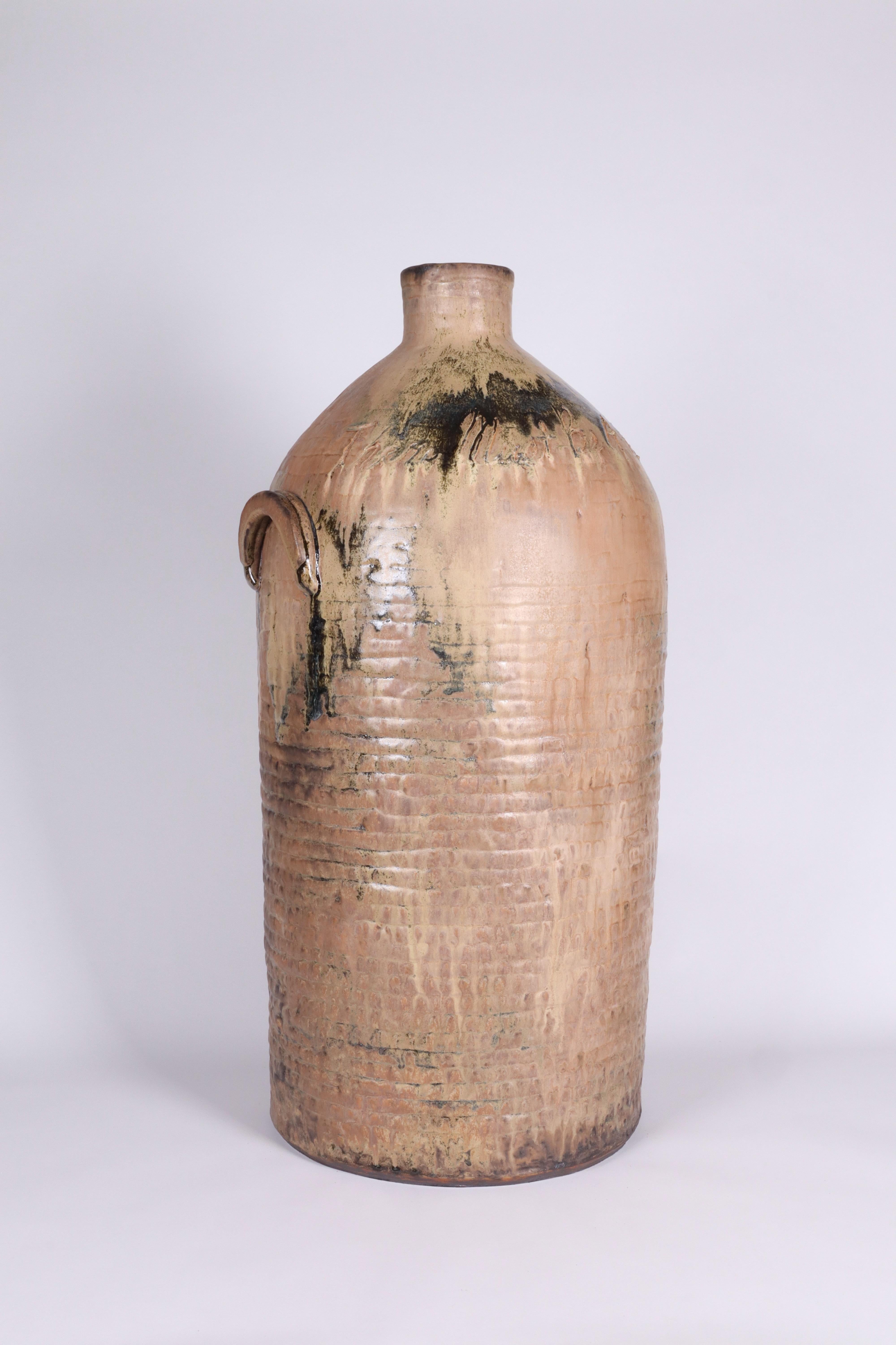 Large-Scale Glazed Stoneware Vessel by Contemporary Ceramist Ebitenyefa Baralaye For Sale 5
