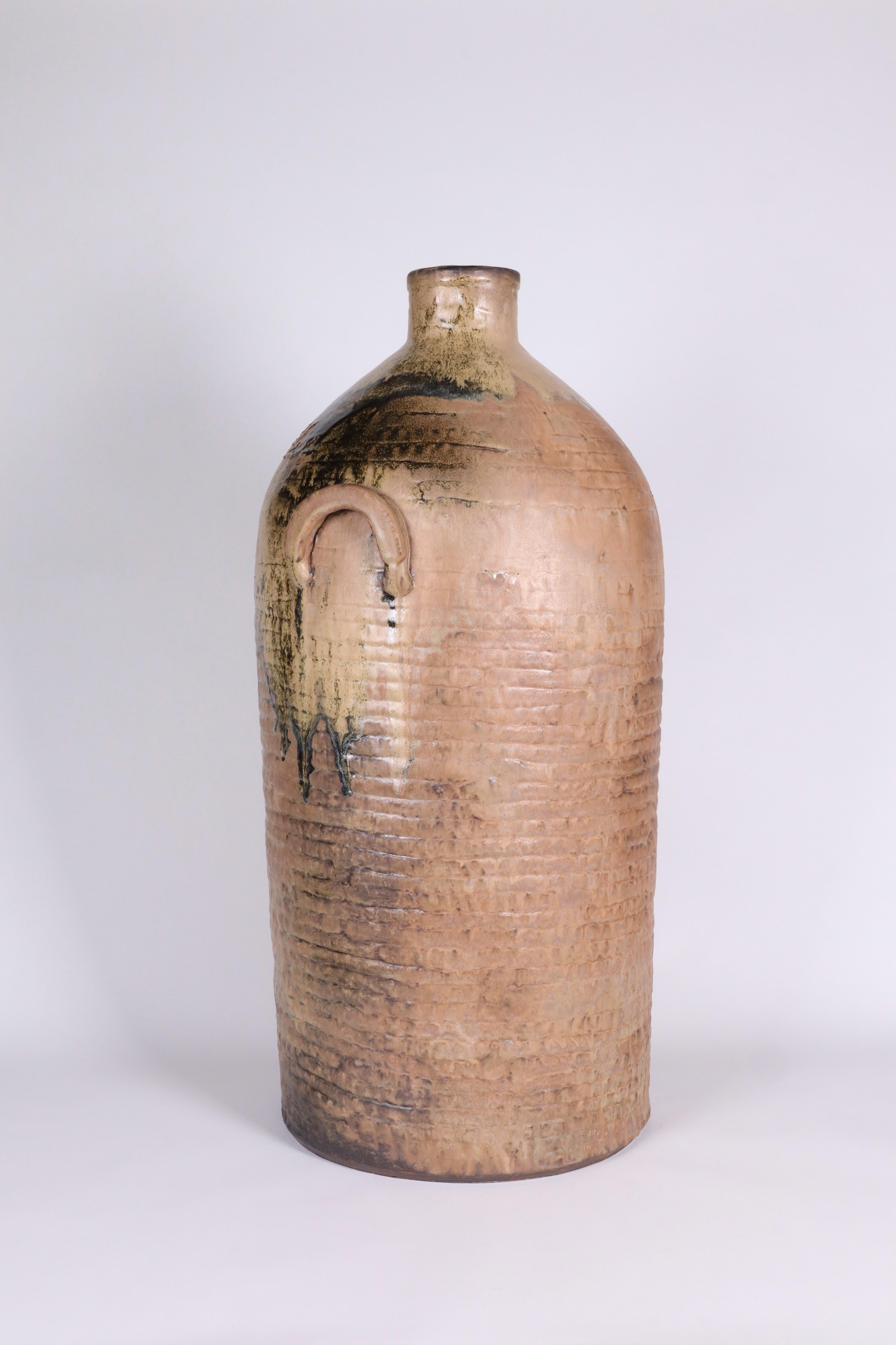 Large-Scale Glazed Stoneware Vessel by Contemporary Ceramist Ebitenyefa Baralaye For Sale 11