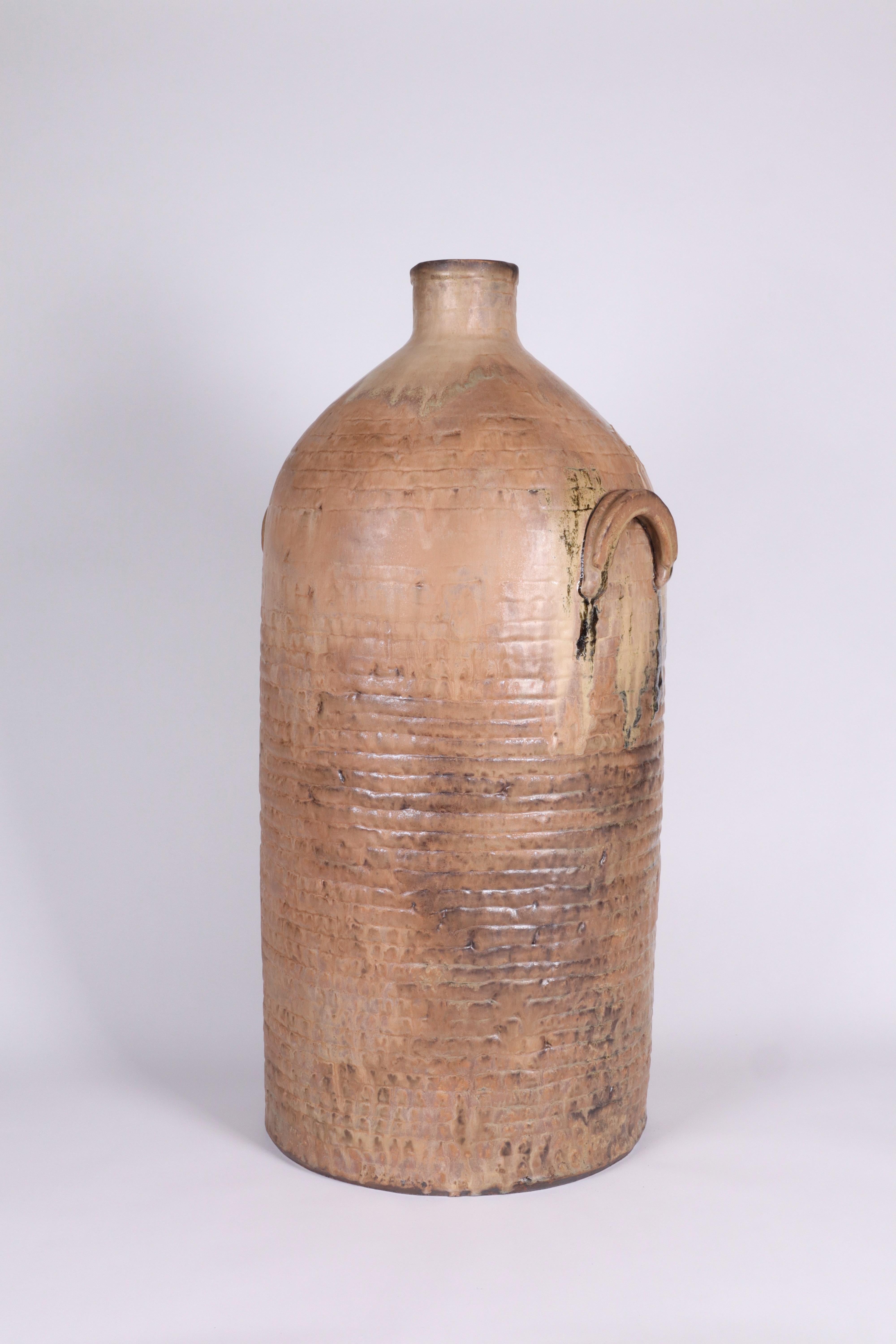 Large-Scale Glazed Stoneware Vessel by Contemporary Ceramist Ebitenyefa Baralaye For Sale 3
