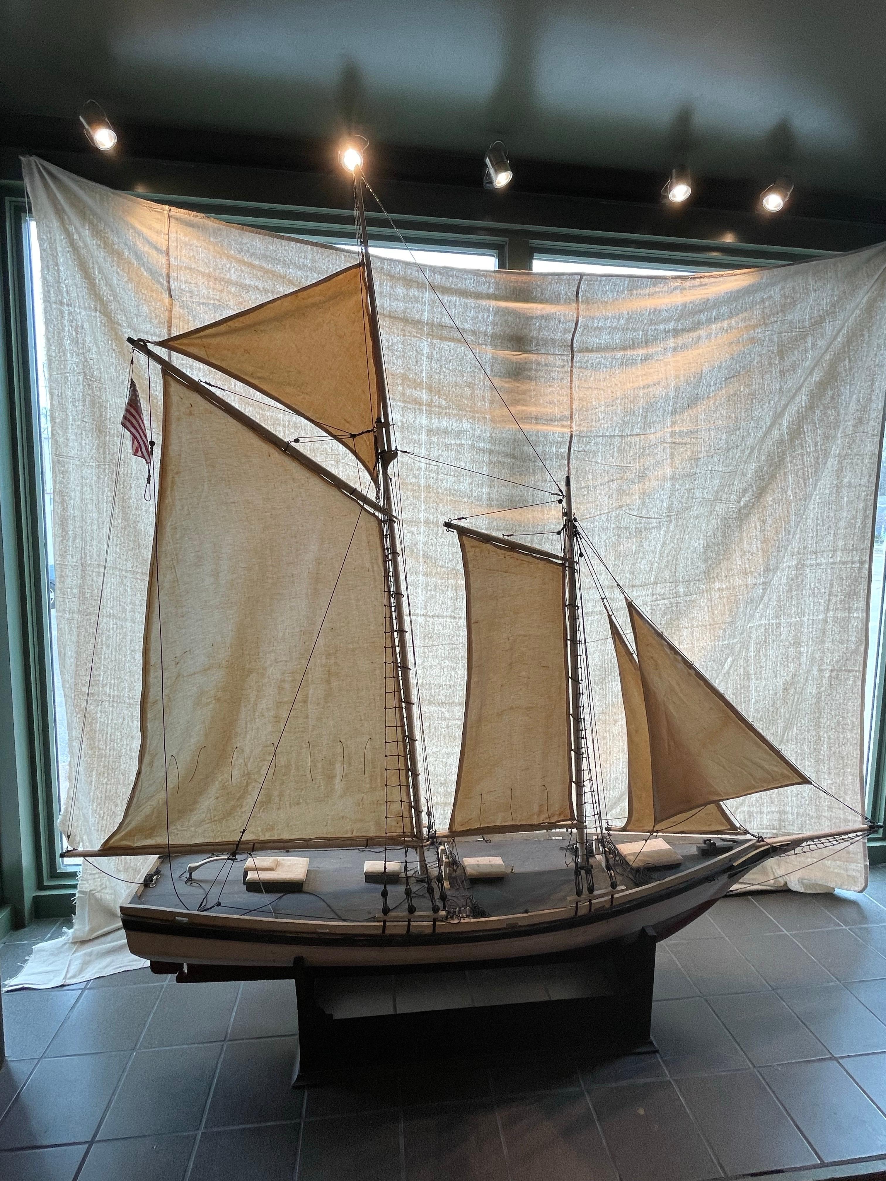 Modèle Schooner de Gloucester à grande échelle en vente 2