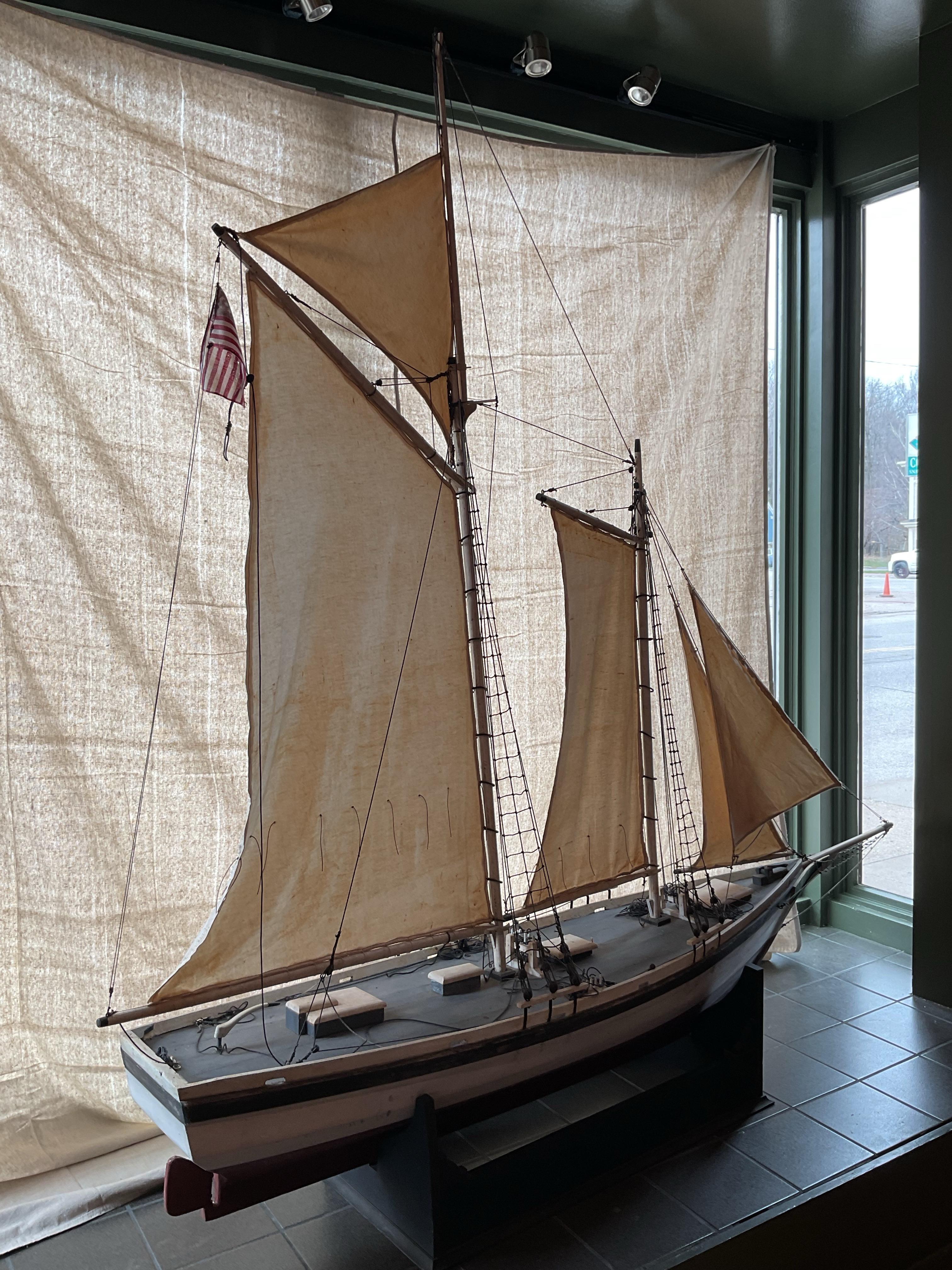Modèle Schooner de Gloucester à grande échelle en vente 3