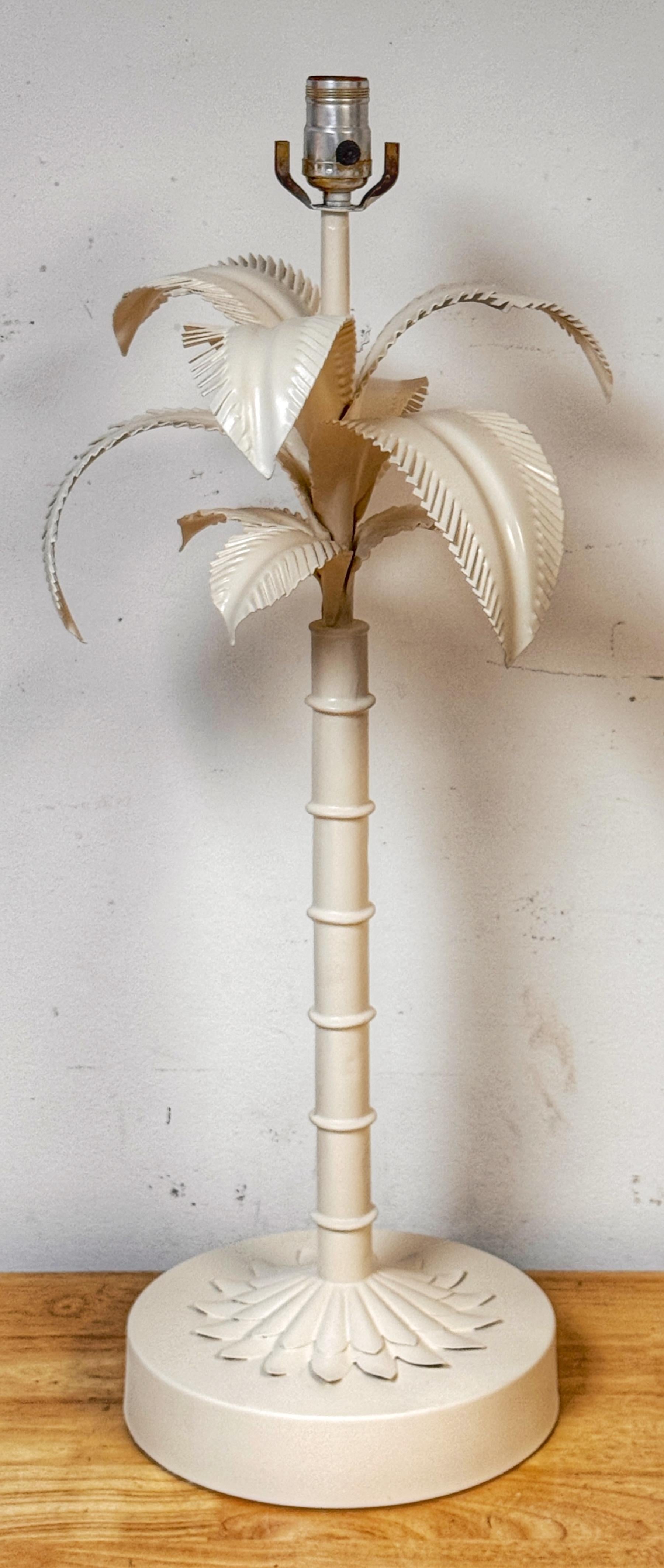 American Large Scale Hollywood Recency White Lacquered Tole Palm Tree Lamp For Sale