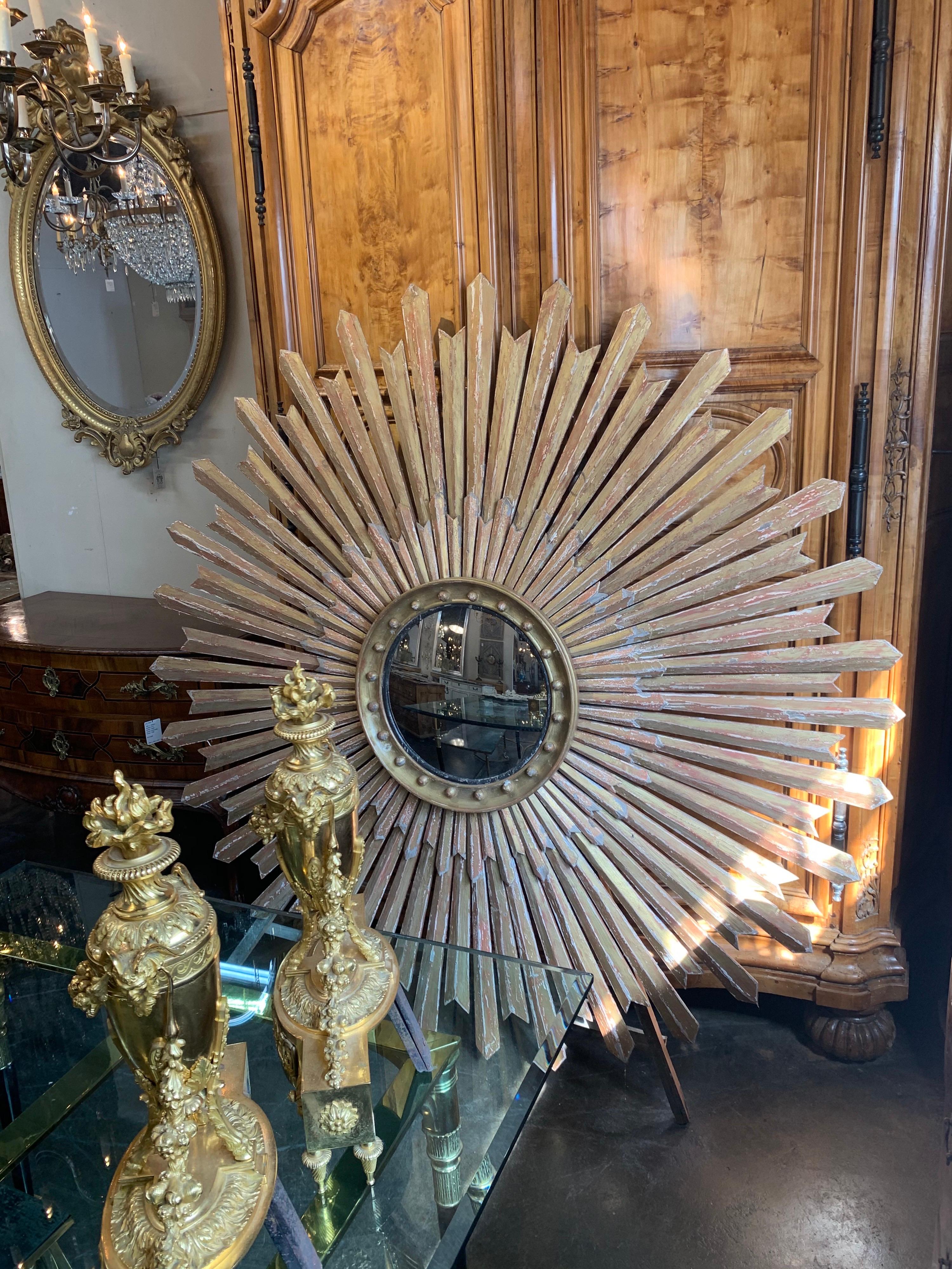 20th Century Large Scale Italian Carved and Giltwood Sunburst with Convex Mirror