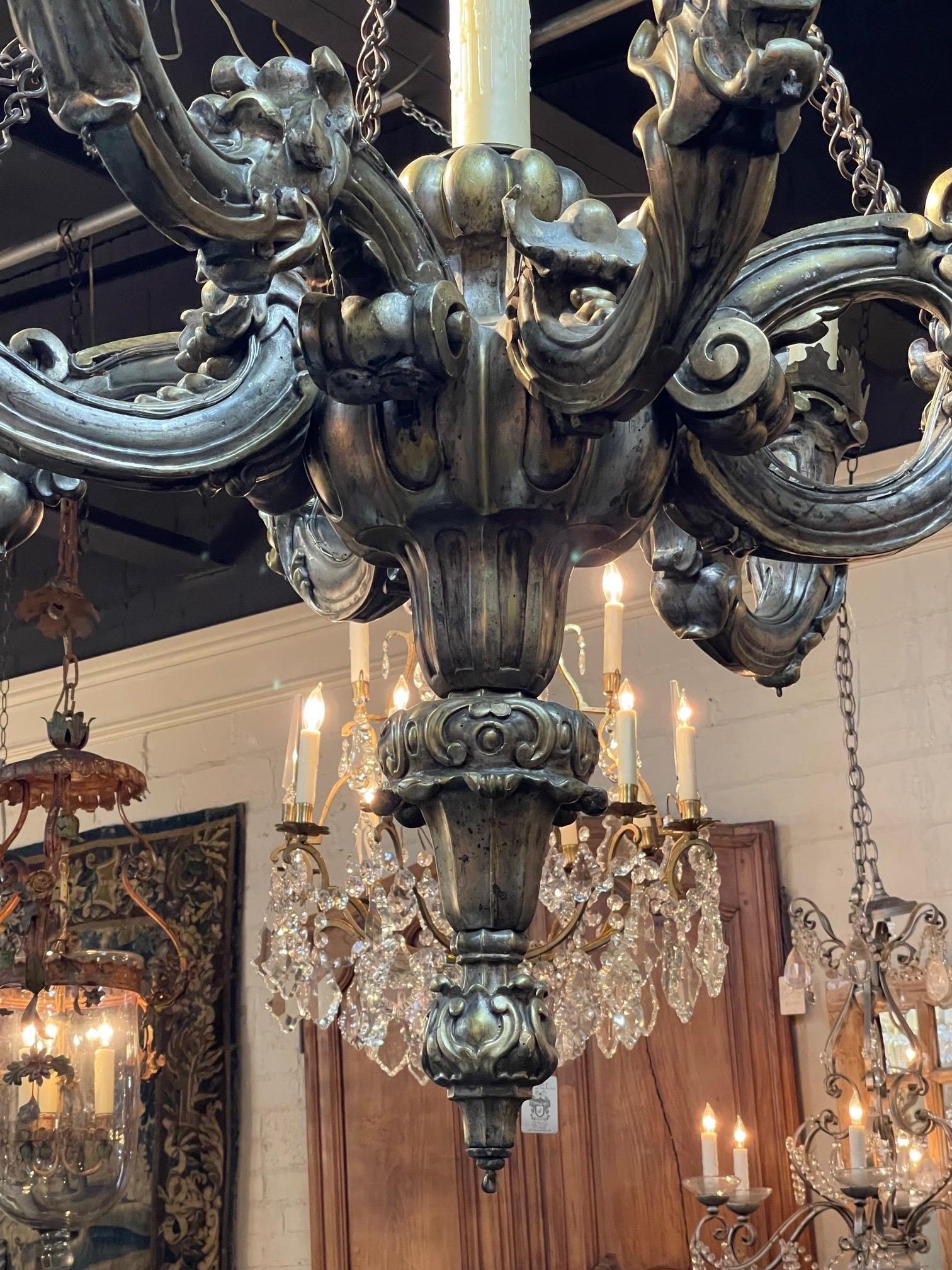 Silvered Large Scale Italian Carved Giltwood Chandelier For Sale
