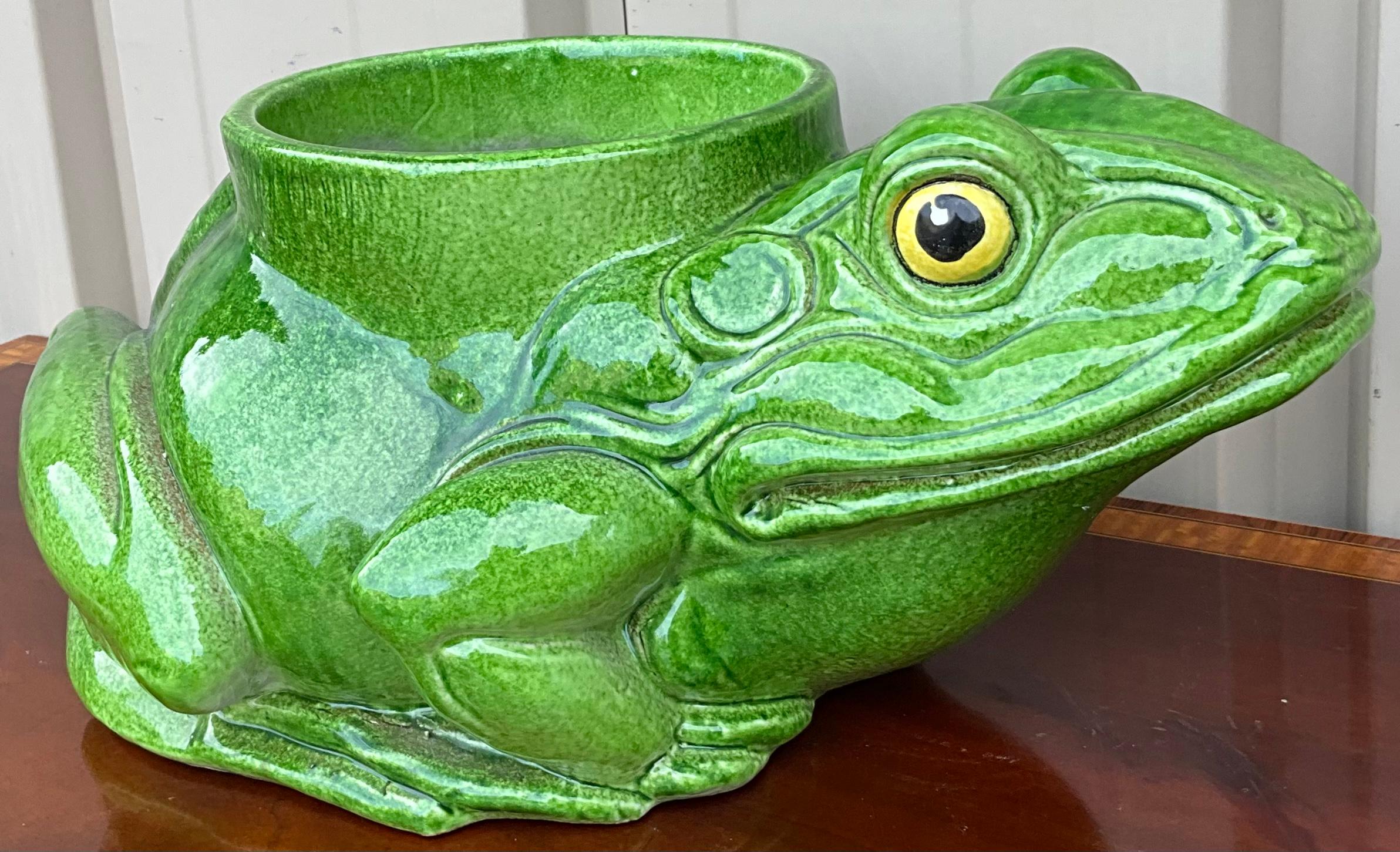 Large Scale Italian Hollywood Regency Style Terracotta Frog Planter In Good Condition For Sale In Kennesaw, GA