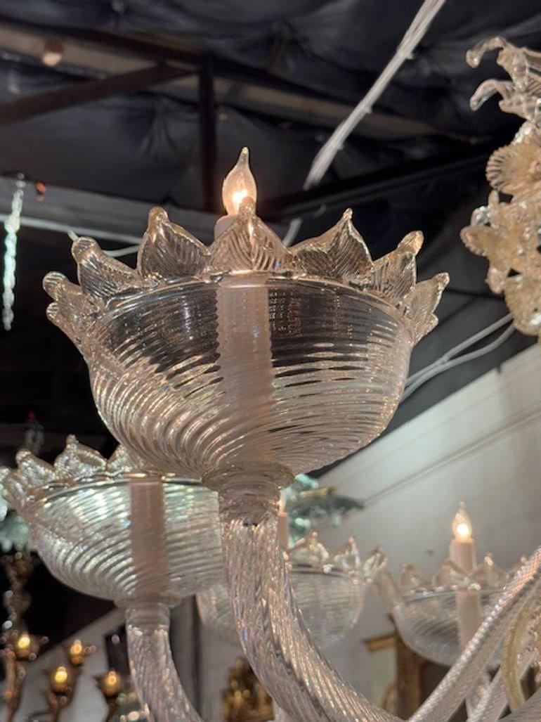 Large Scale Italian Murano Glass Venetian Style Chandelier For Sale 1