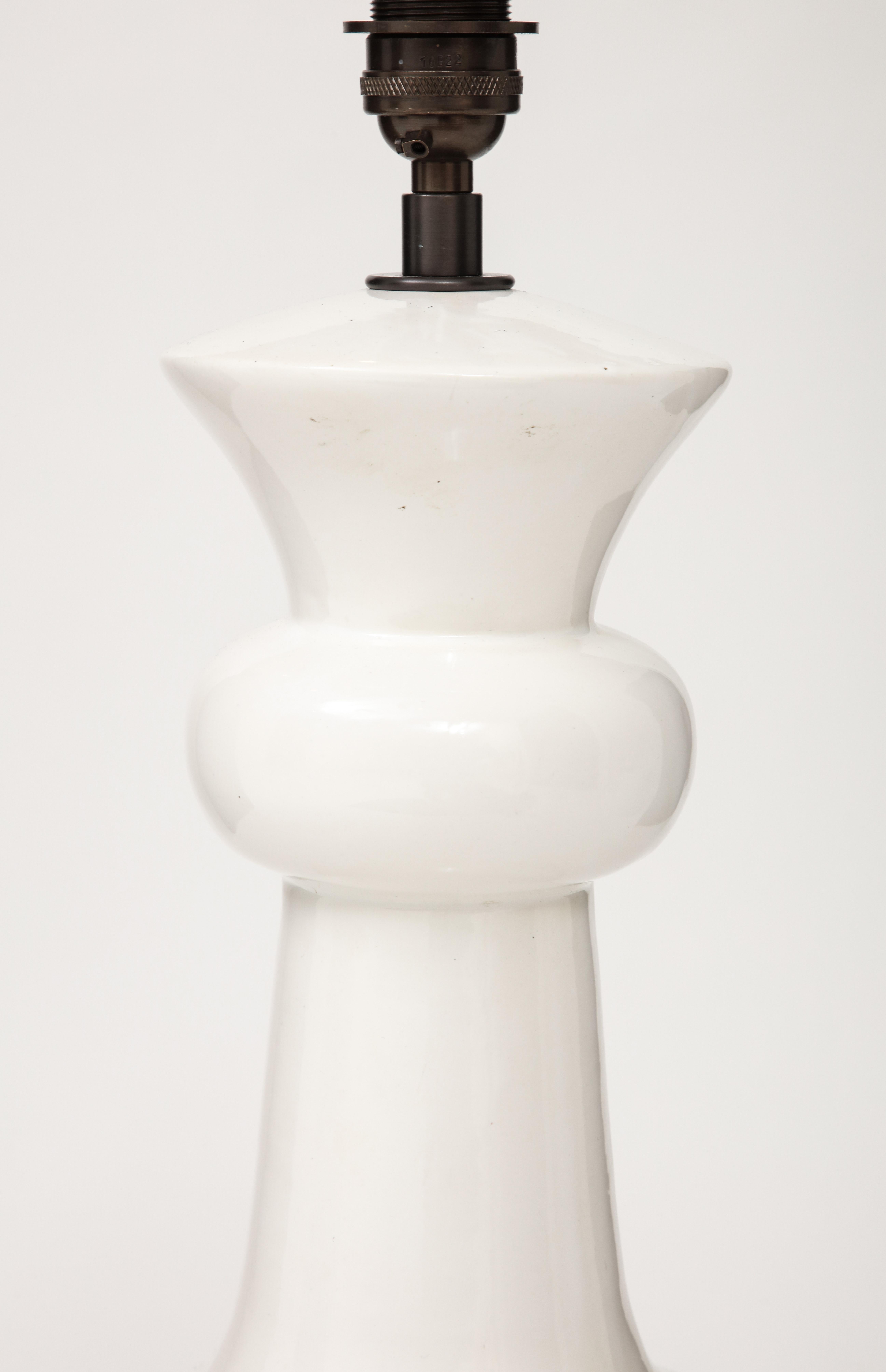 Large Scale Italian White Ceramic Lamp, 1960's For Sale 3