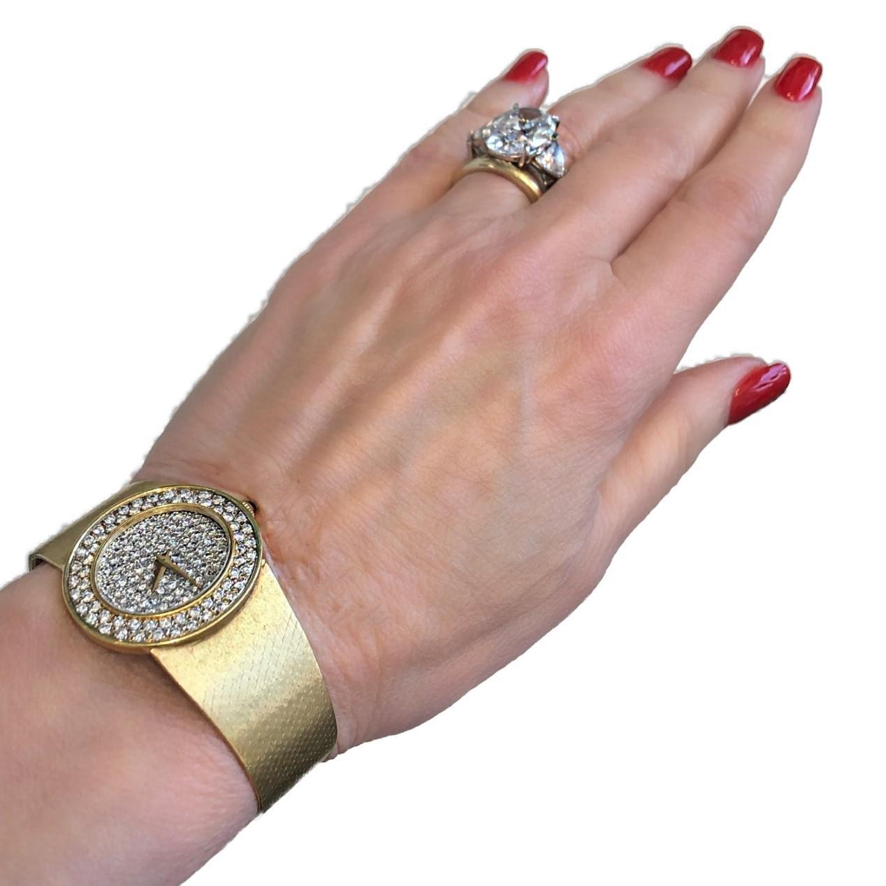 Großformatige Damen Vintage Bueche Girod Gelbgold- und Diamant-Armbanduhr im Angebot 7