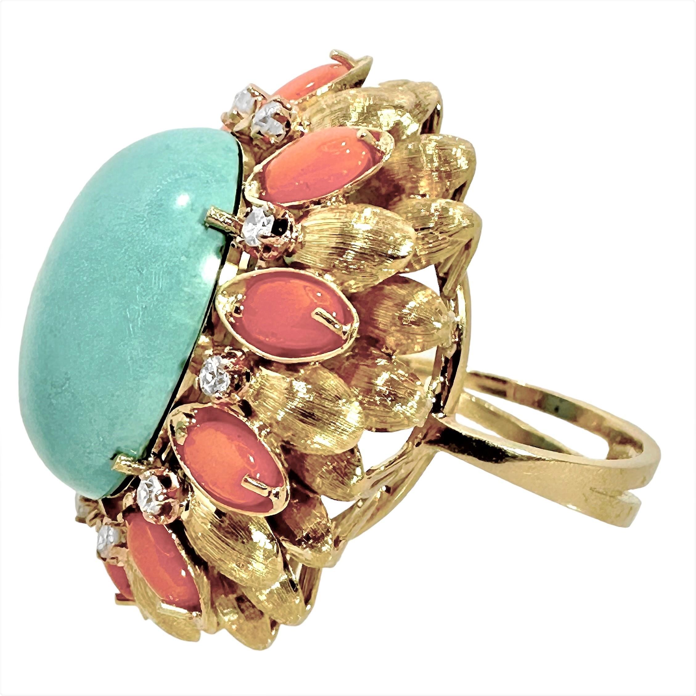 Large Scale Mid-20th Century 18K Yellow Gold, Coral, Turquoise and Diamond Ring In Good Condition For Sale In Palm Beach, FL
