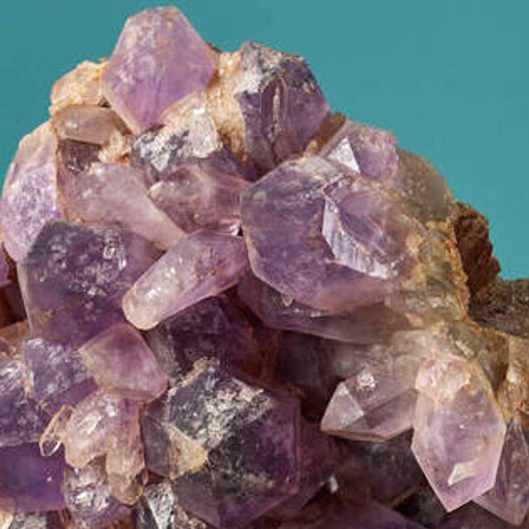 Large Scale Natural Amethyst Specimen In Fair Condition For Sale In Wormelow, Herefordshire