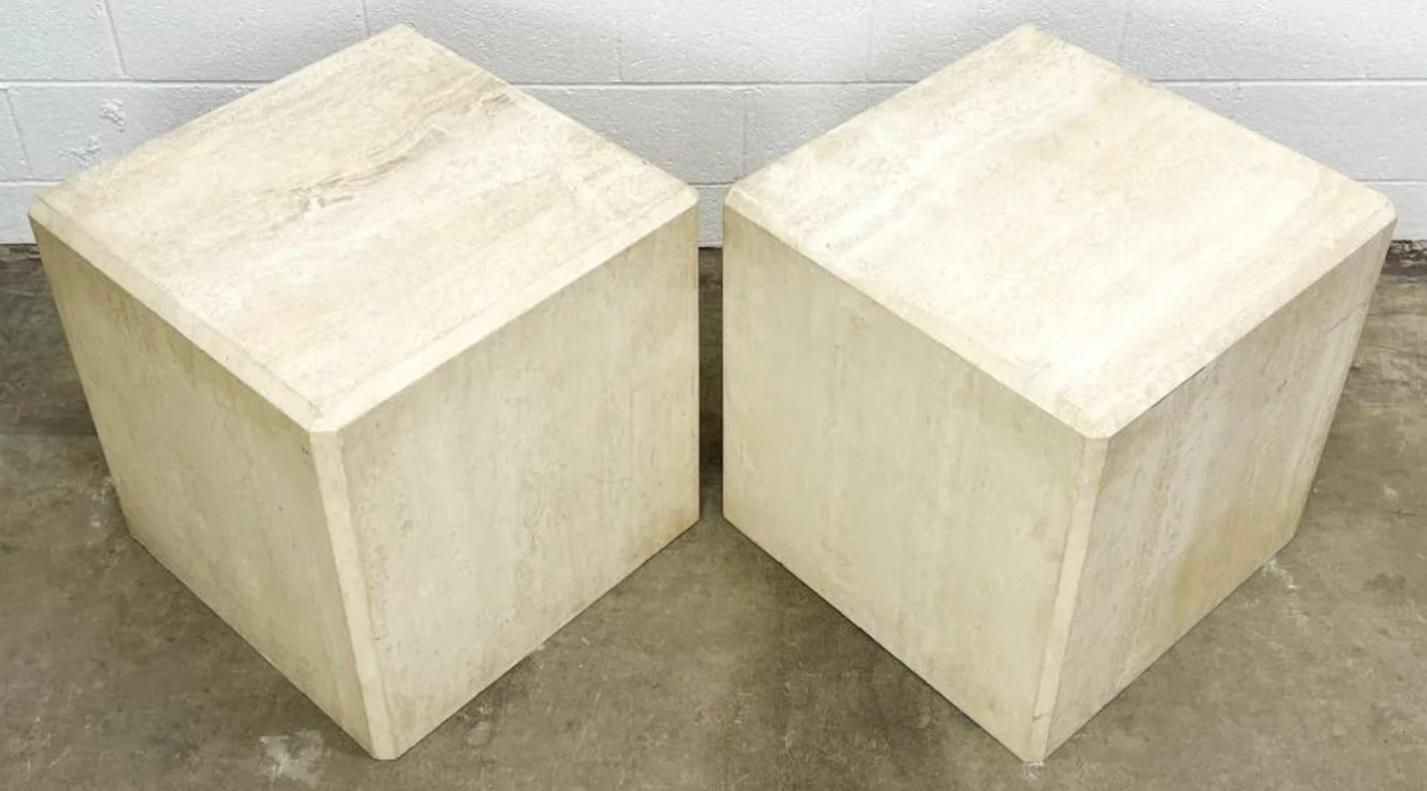 Large Scale Organic Modern Travertine Stone Side Or End Tables / Pedestals -Pair en vente 1