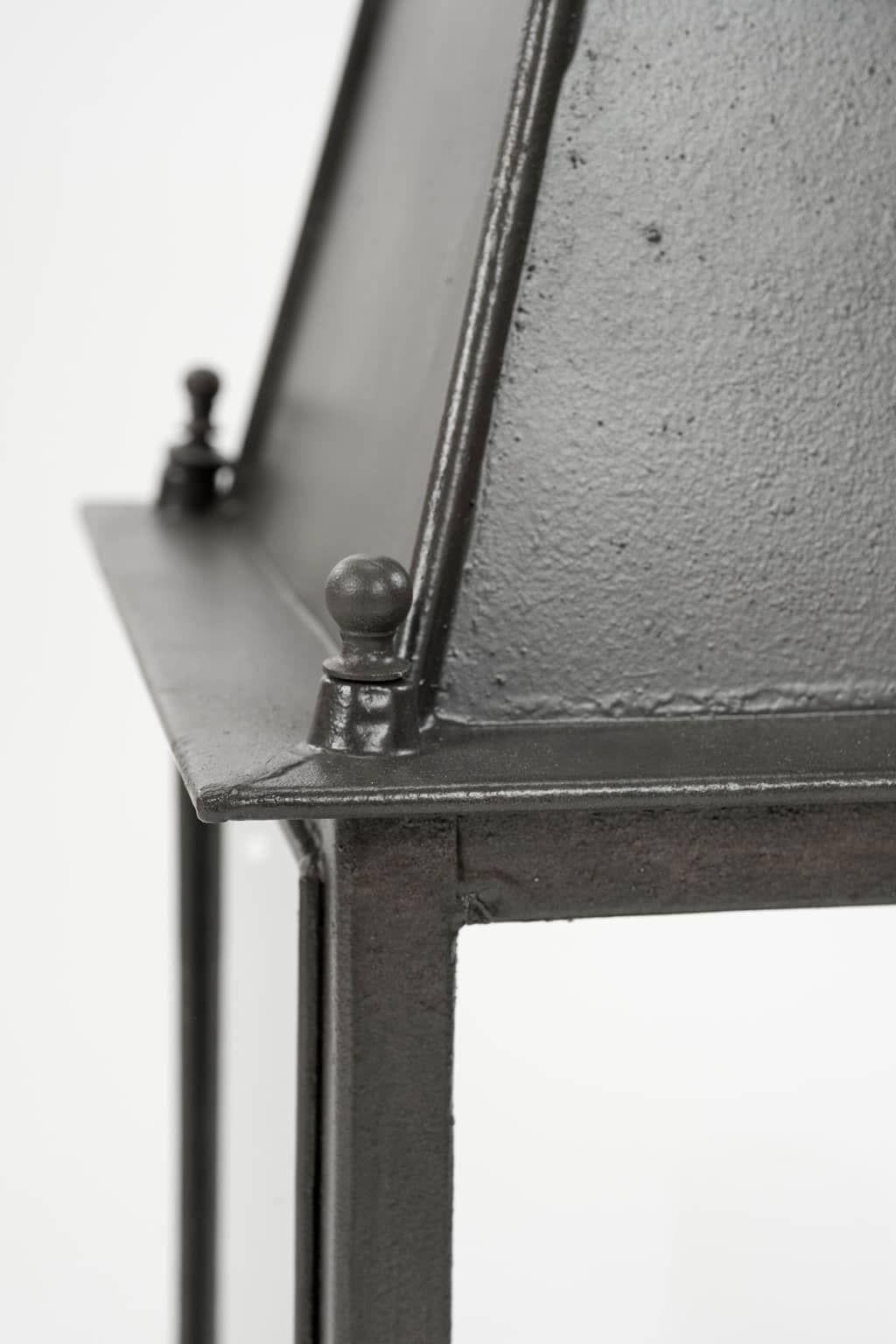 Provincial français Large-Scale Pair of French Tole Lanterns en vente