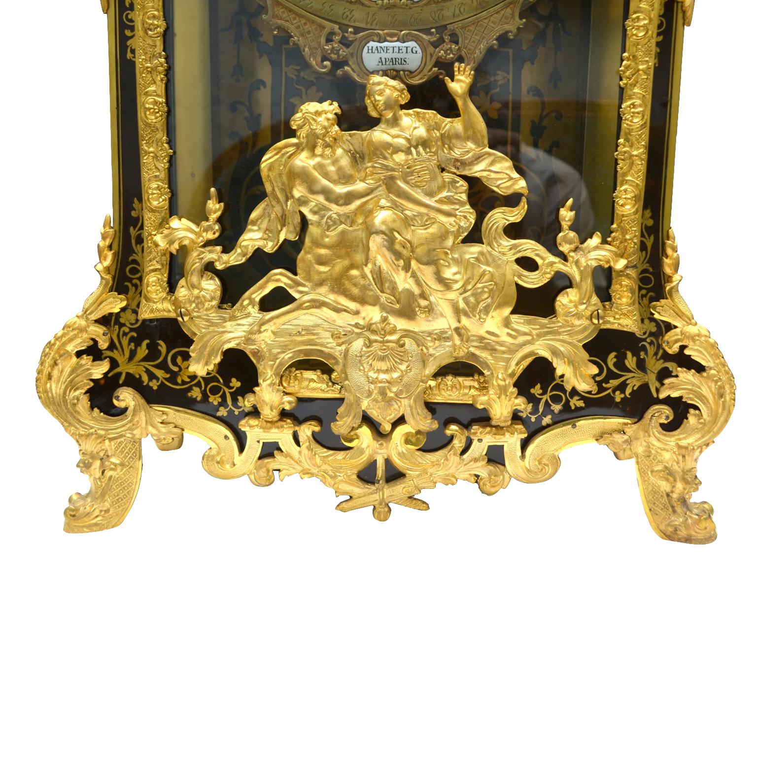 Großformatige Louis XIV Boulle Cartel Uhr mit passendem Sockel/Fußgestell (18. Jahrhundert) im Angebot