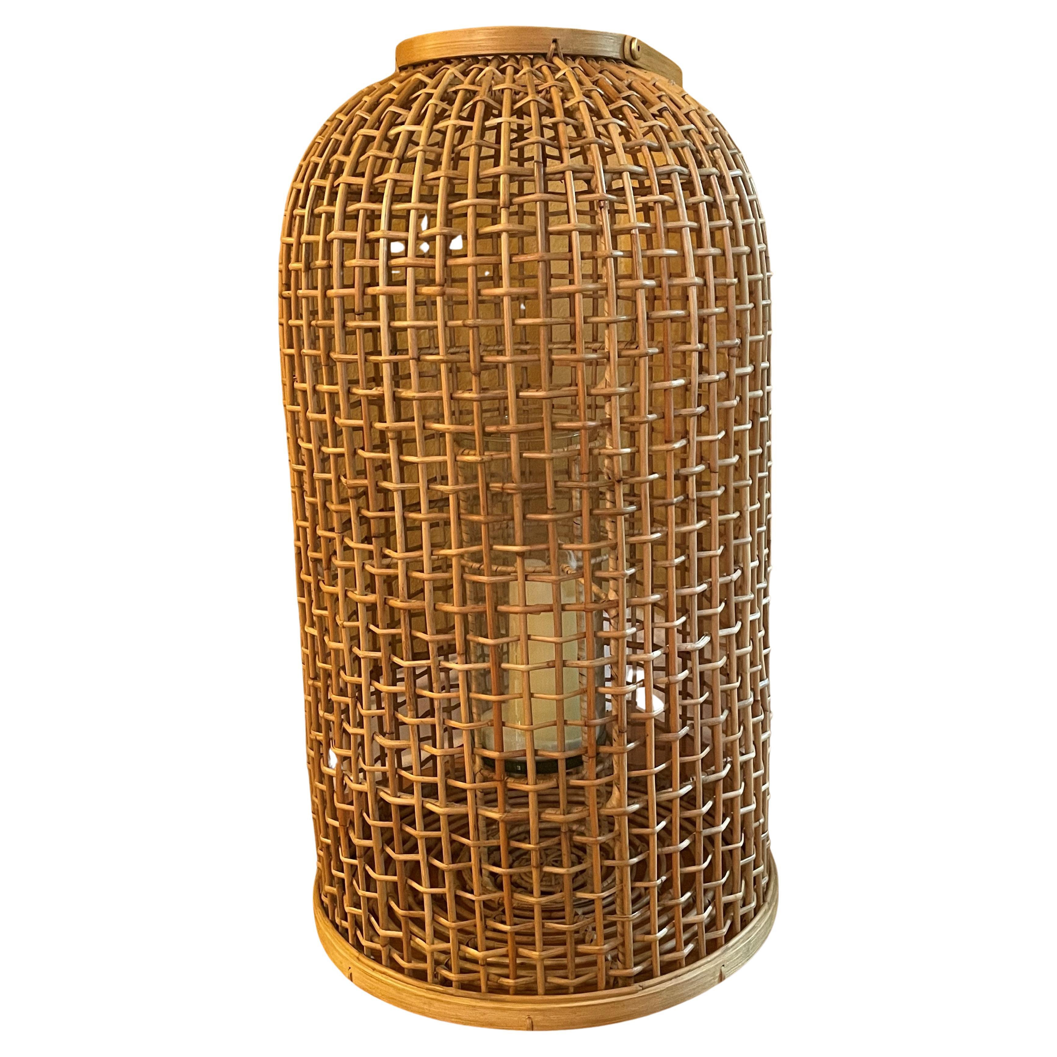 Große Stehlaterne aus Rattan mit Glaskerzenhalter aus Rattan