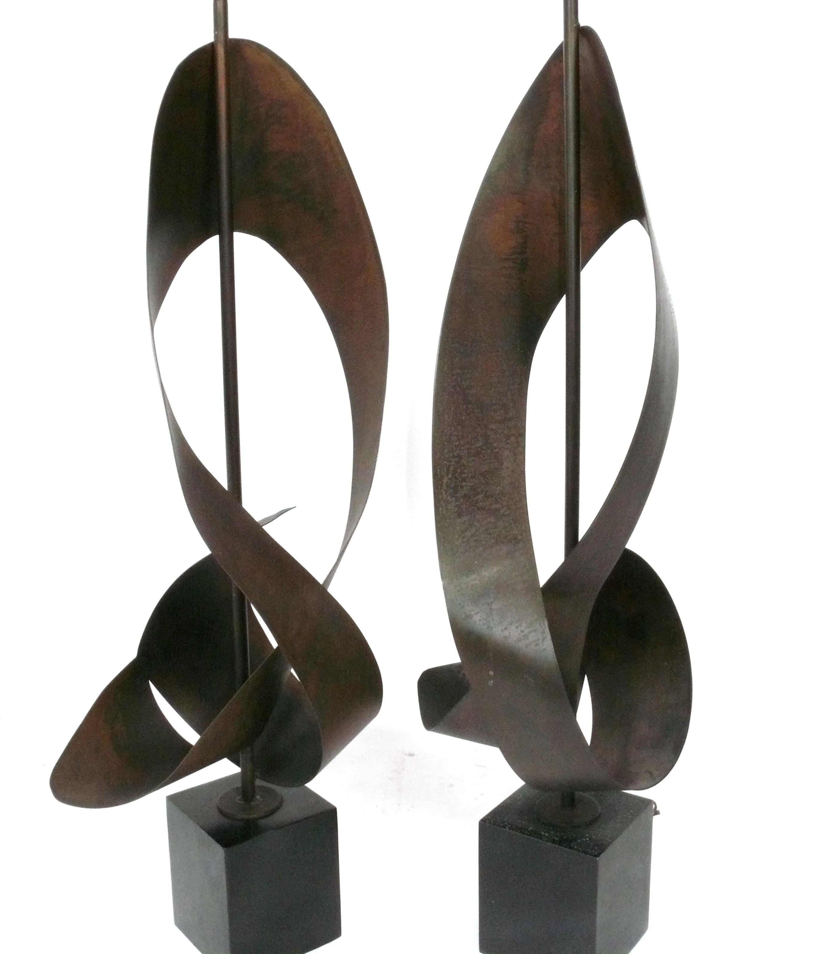 Mid-Century Modern Lampes sculpturales à grande échelle de Harry Balmer pour Laurel en vente
