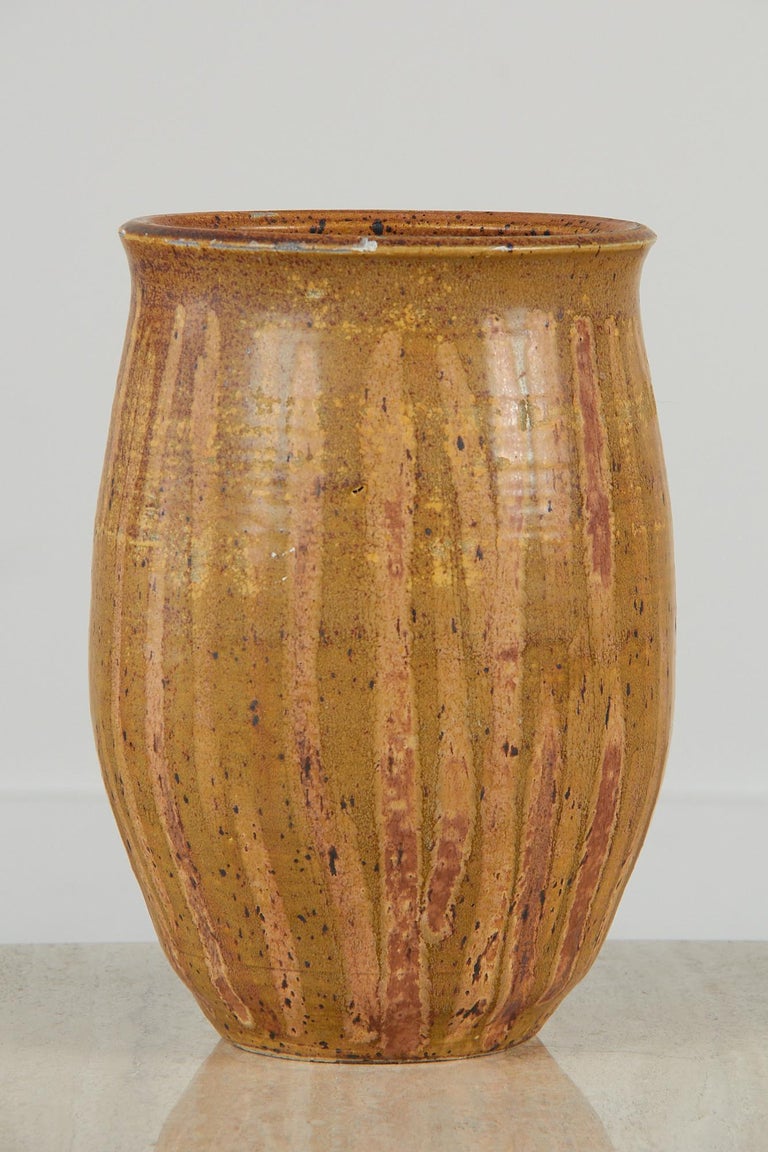 Large Scale Studio Ceramic Pottery Vessel In Excellent Condition For Sale In Los Angeles, CA