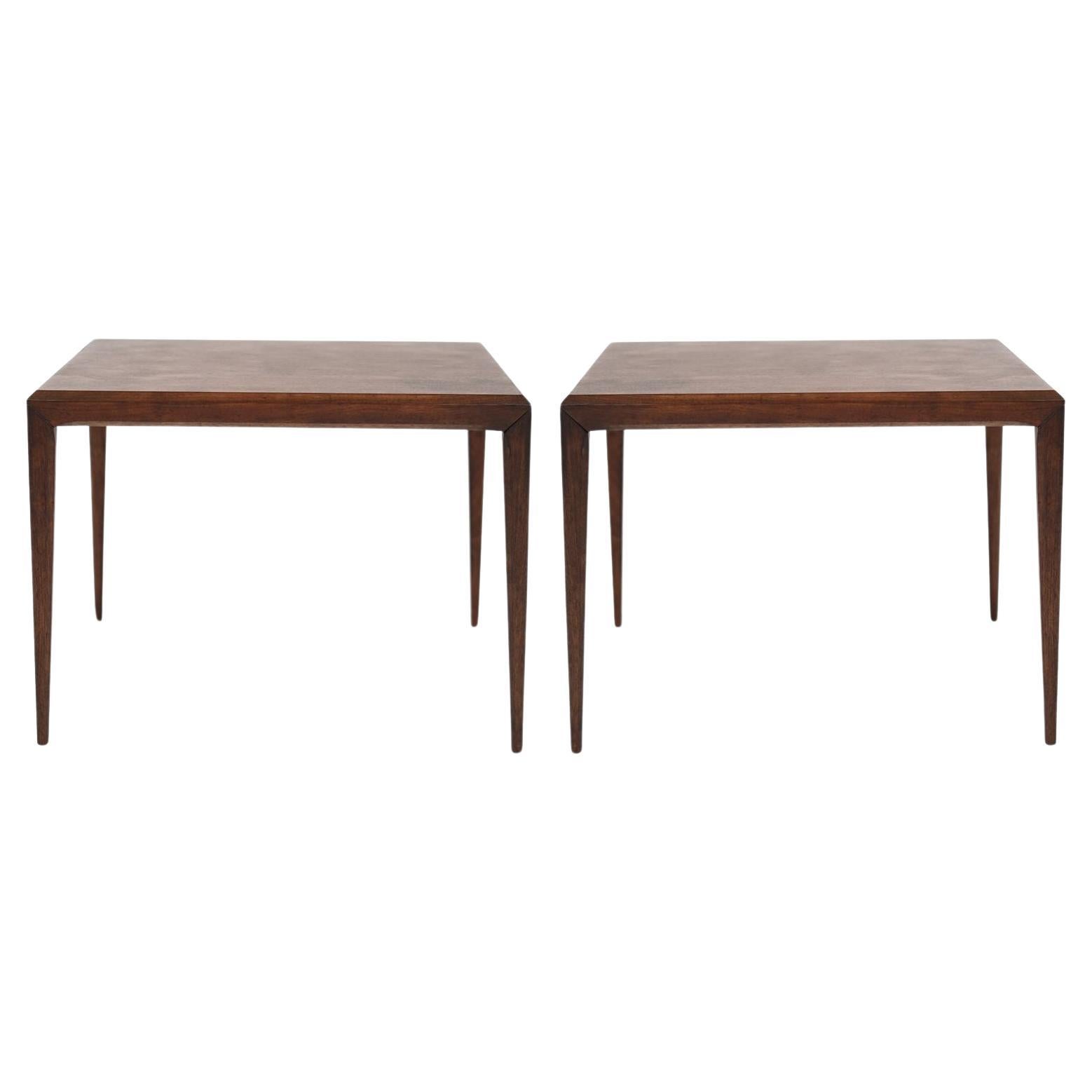 Tables d'appoint en teck de grande taille par Johannes Andersen, Danemark, C.C. années 1950 en vente