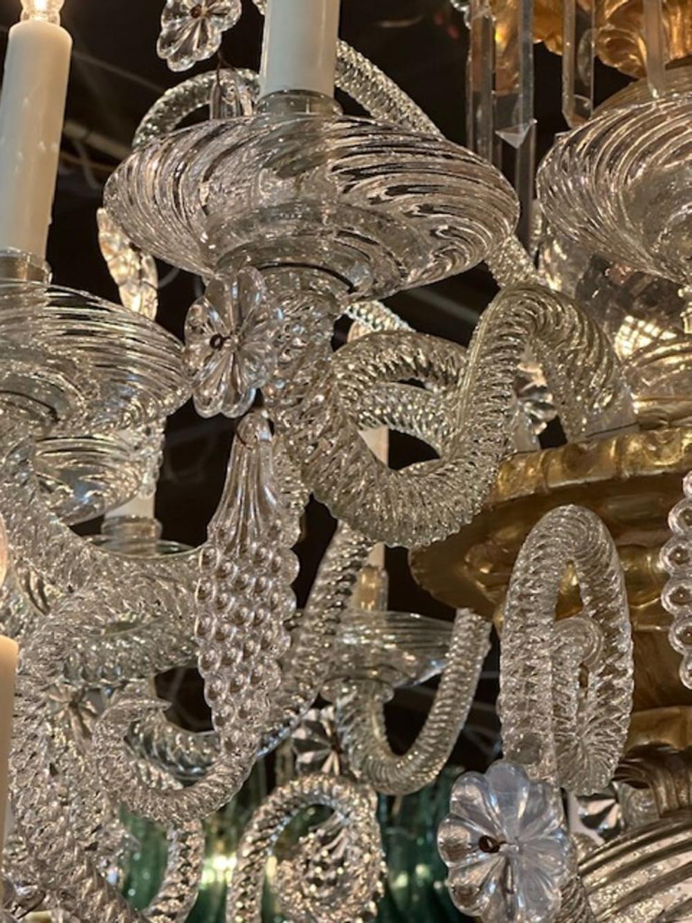 Lampadario in vetro veneziano di grandi dimensioni in vendita 2