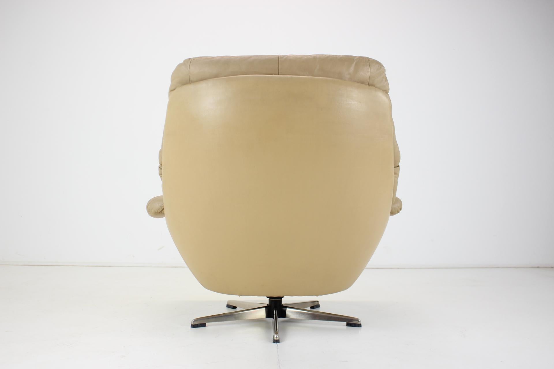 Gran sillón escandinavo de cuero ajustable de Peem, años 70, Finlandia en venta 1