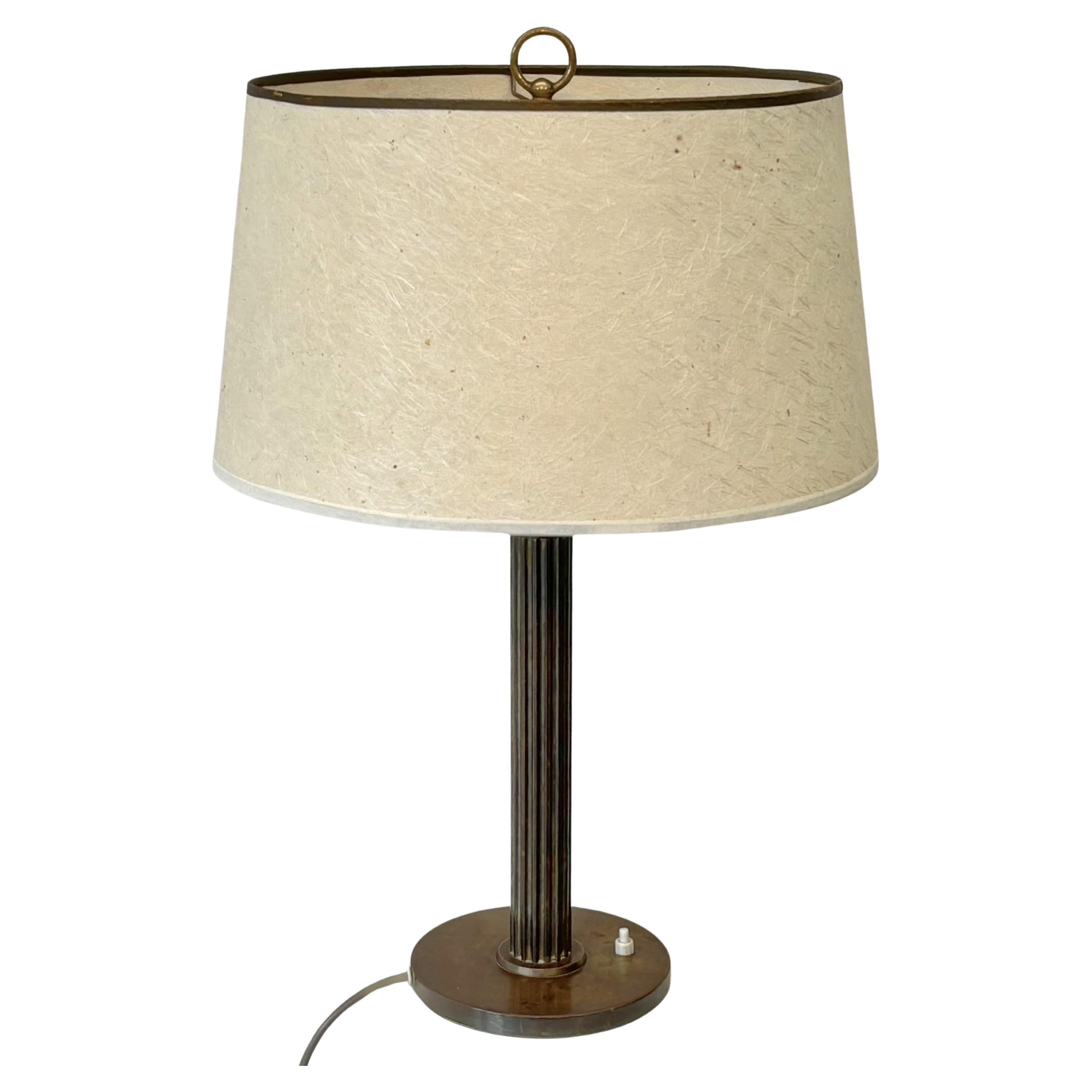 Grande lampe de table scandinave Art déco, laiton et acier, Suède, années 1920 en vente