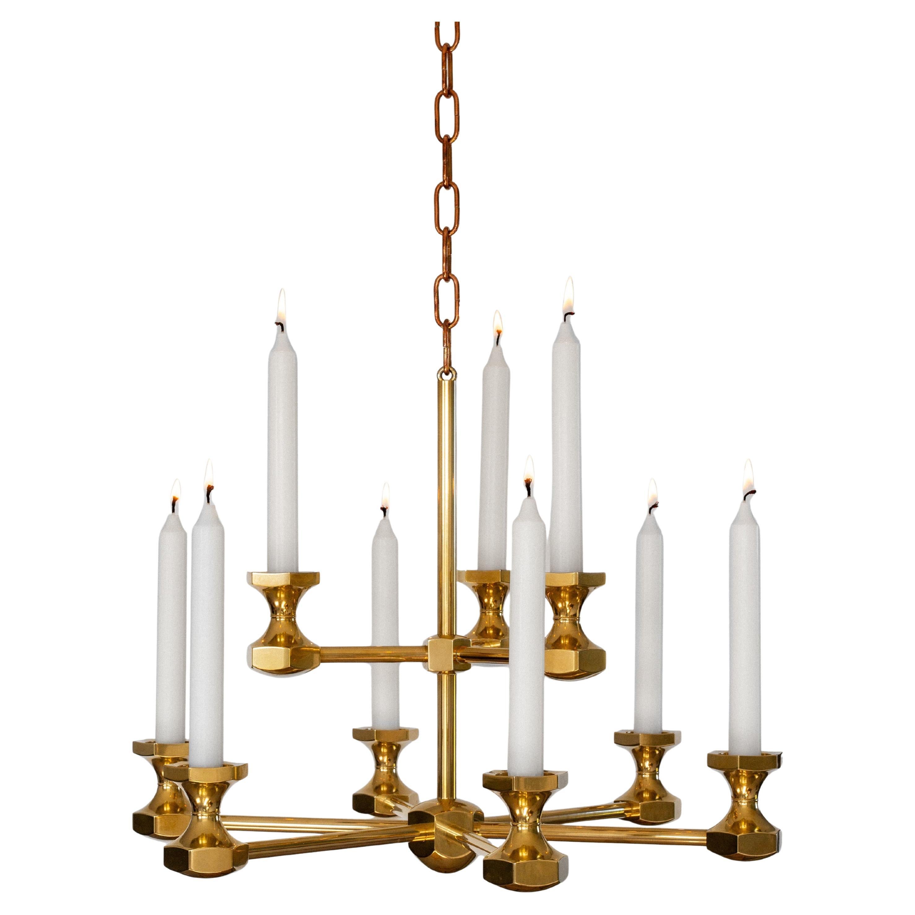 Grande lampadario scandinavo a candela in ottone di Gusum, Svezia, 1980 in vendita