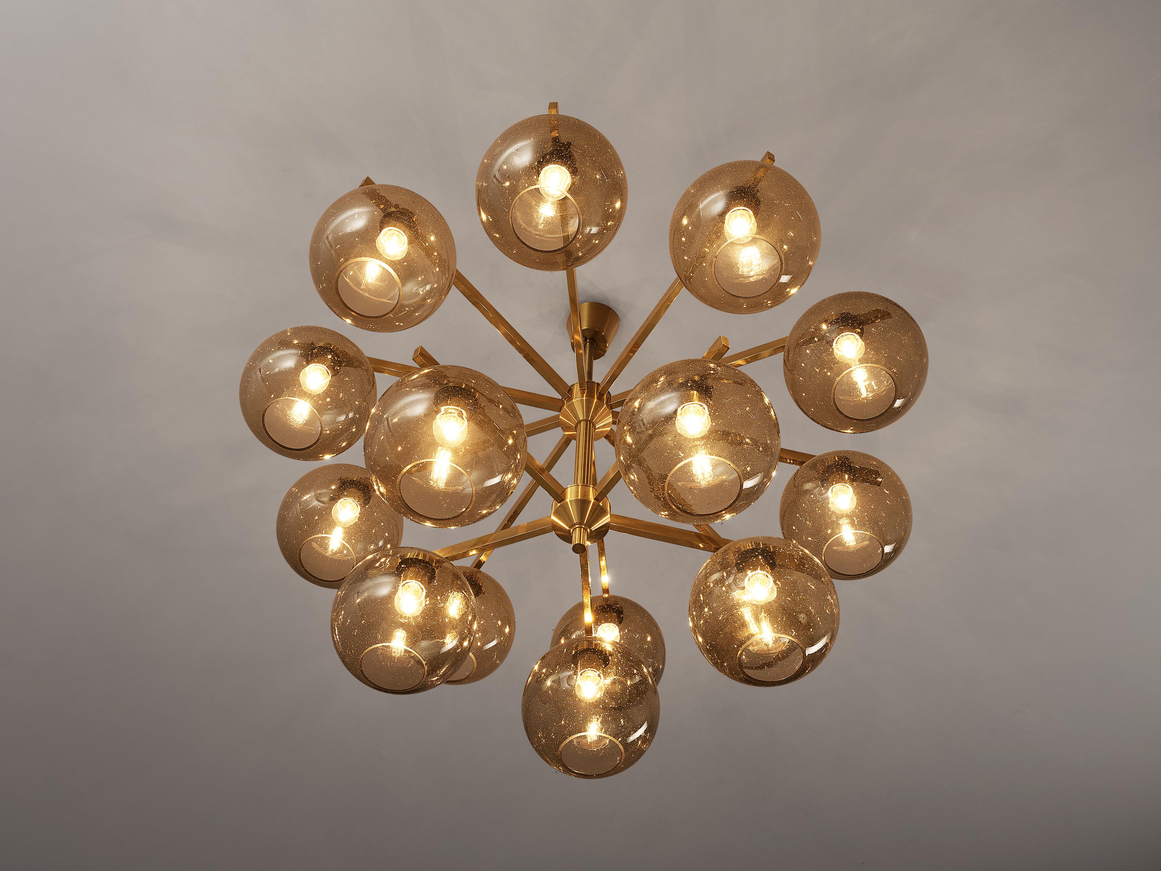 Large Scandinavian Chandelier in Brass with Fifteen Glass Spheres In Good Condition In Waalwijk, NL