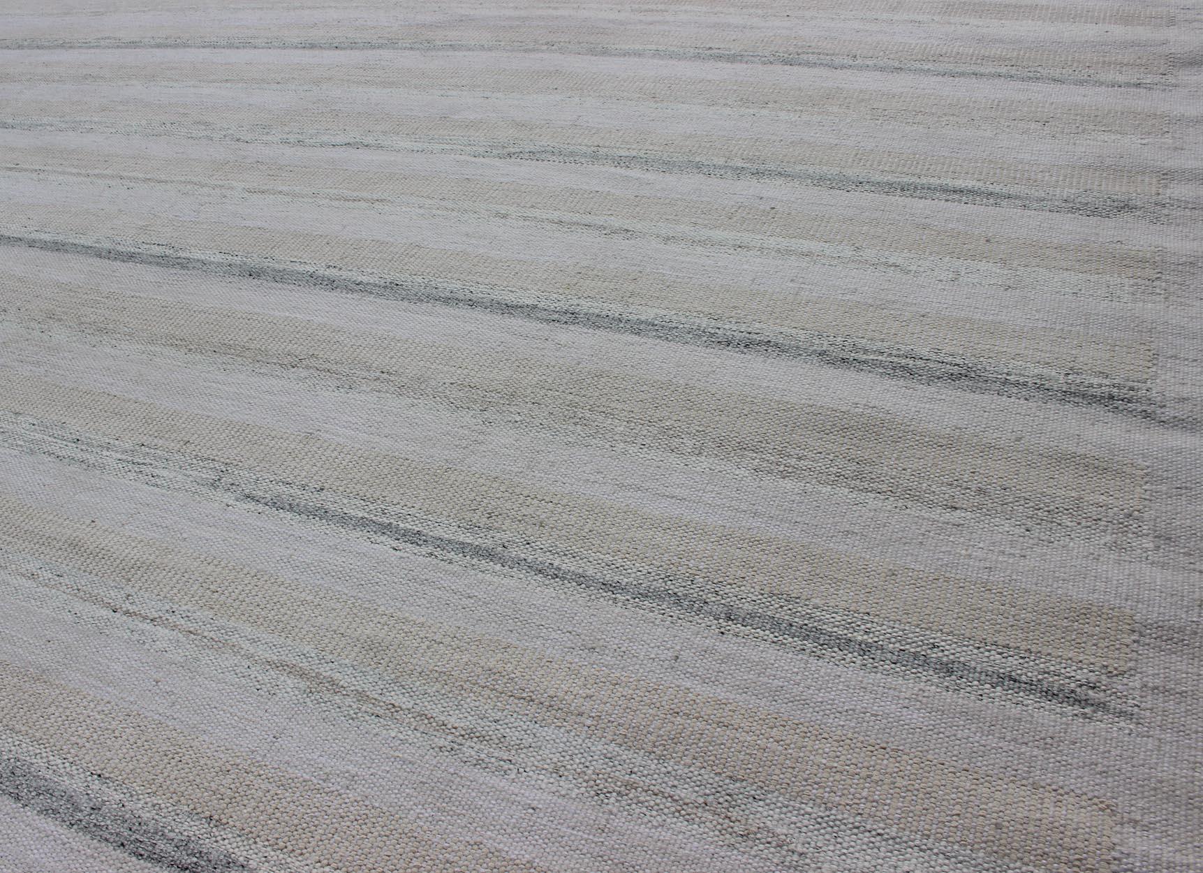 Wool Large Scandinavian Flat-Weave Design Rug with Minimalist Stripe Design in Gray For Sale