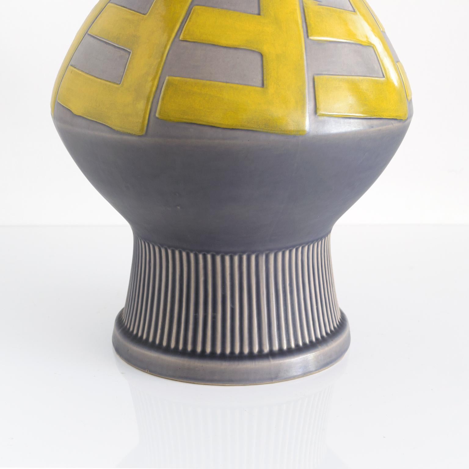 Large Scandinavian Modern Ceramic Vase, Bold Pattern by Ewald Dahlskog Bo Fajans For Sale 1