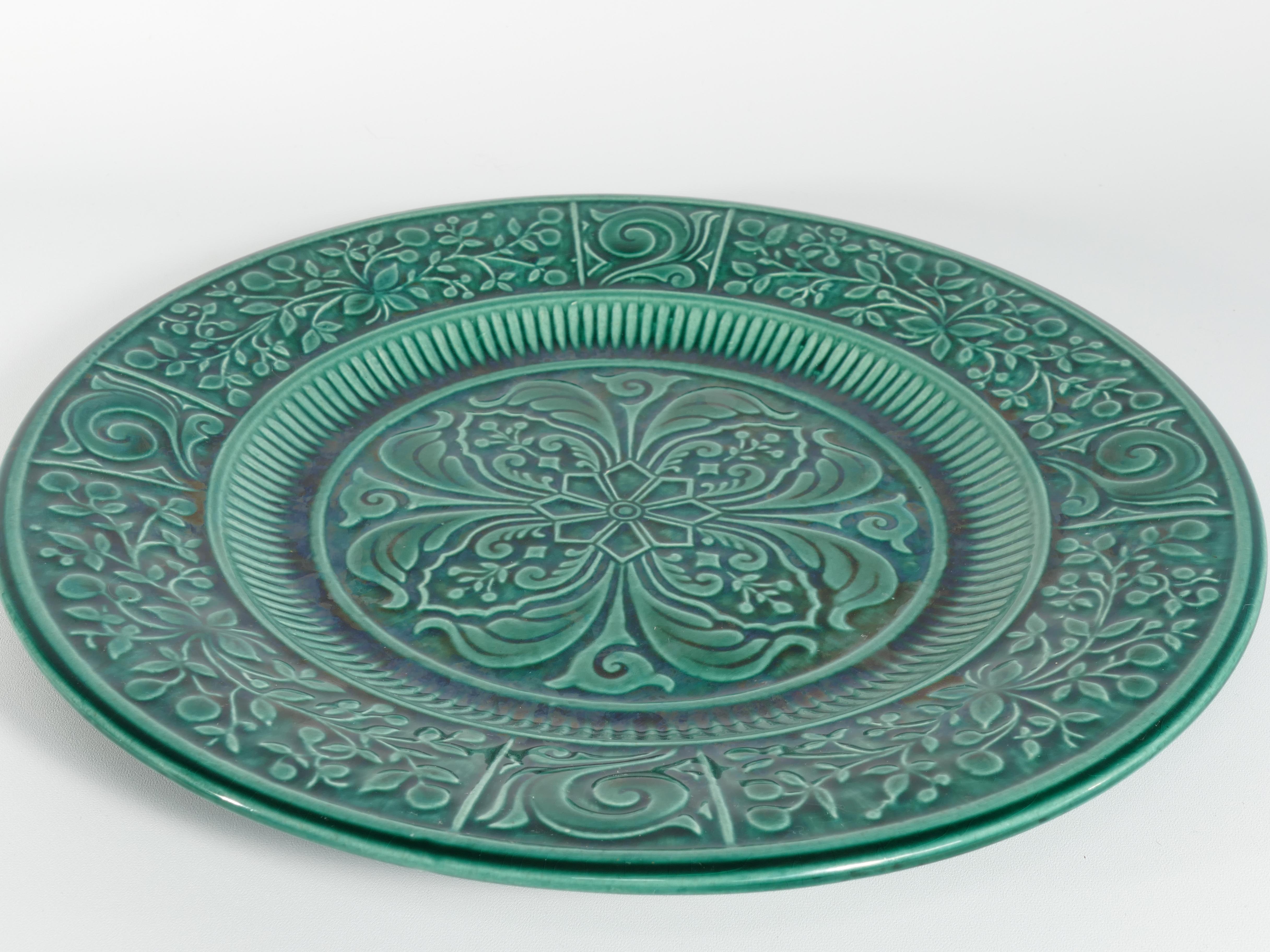 Large Scandinavian Modern Green Plate, Arol Ceramic, Halden Norway, 1950s For Sale 1