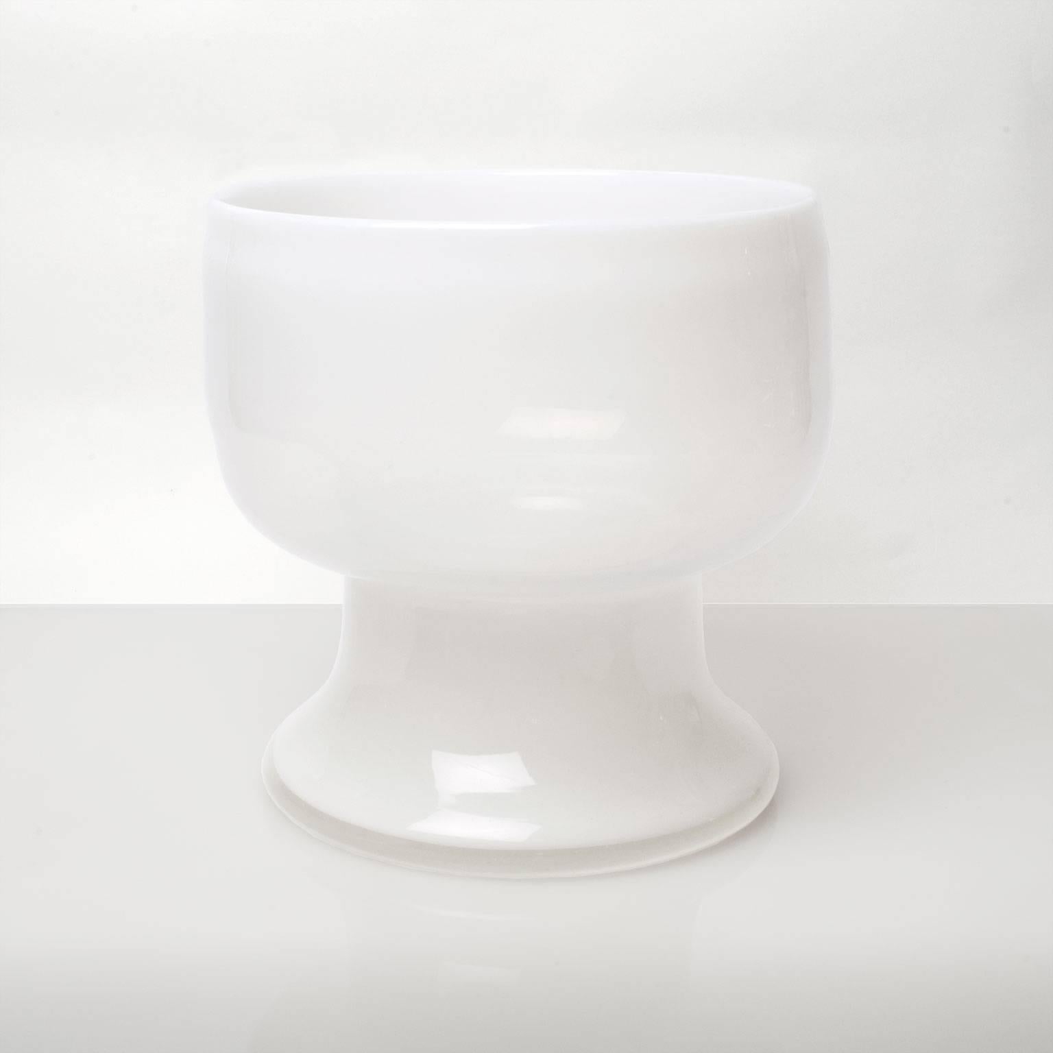 Large-scale Scandinavian modern opalescent glass footed vase by Erik Hoglund for Boda, Sweden. Measures: Height: 10.5
