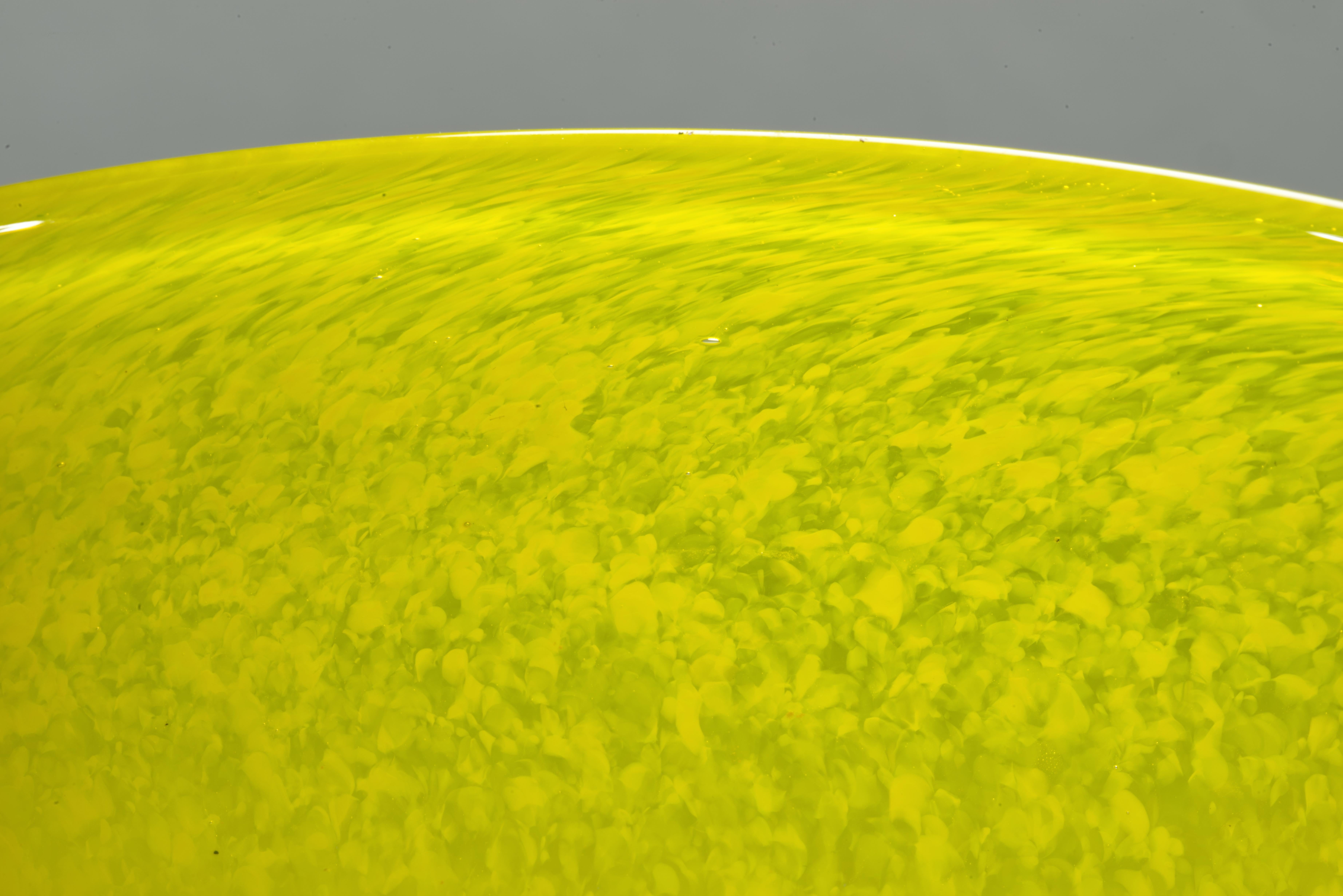 Fin du 20e siècle Grand vase en verre de style scandinave moderne jaune et vert en vente