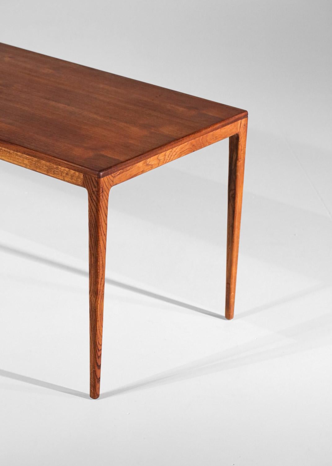 Grande table basse scandinave en teck au design danois vintage, années 60  en vente 1