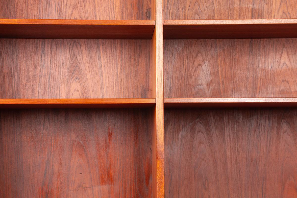 Danish Large Scandinavian teak shelf, 6 adjustable shelves by Borge Mogensen 1960. For Sale