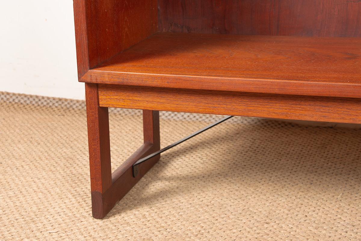 Large Scandinavian teak shelf, 6 adjustable shelves by Borge Mogensen 1960. For Sale 1