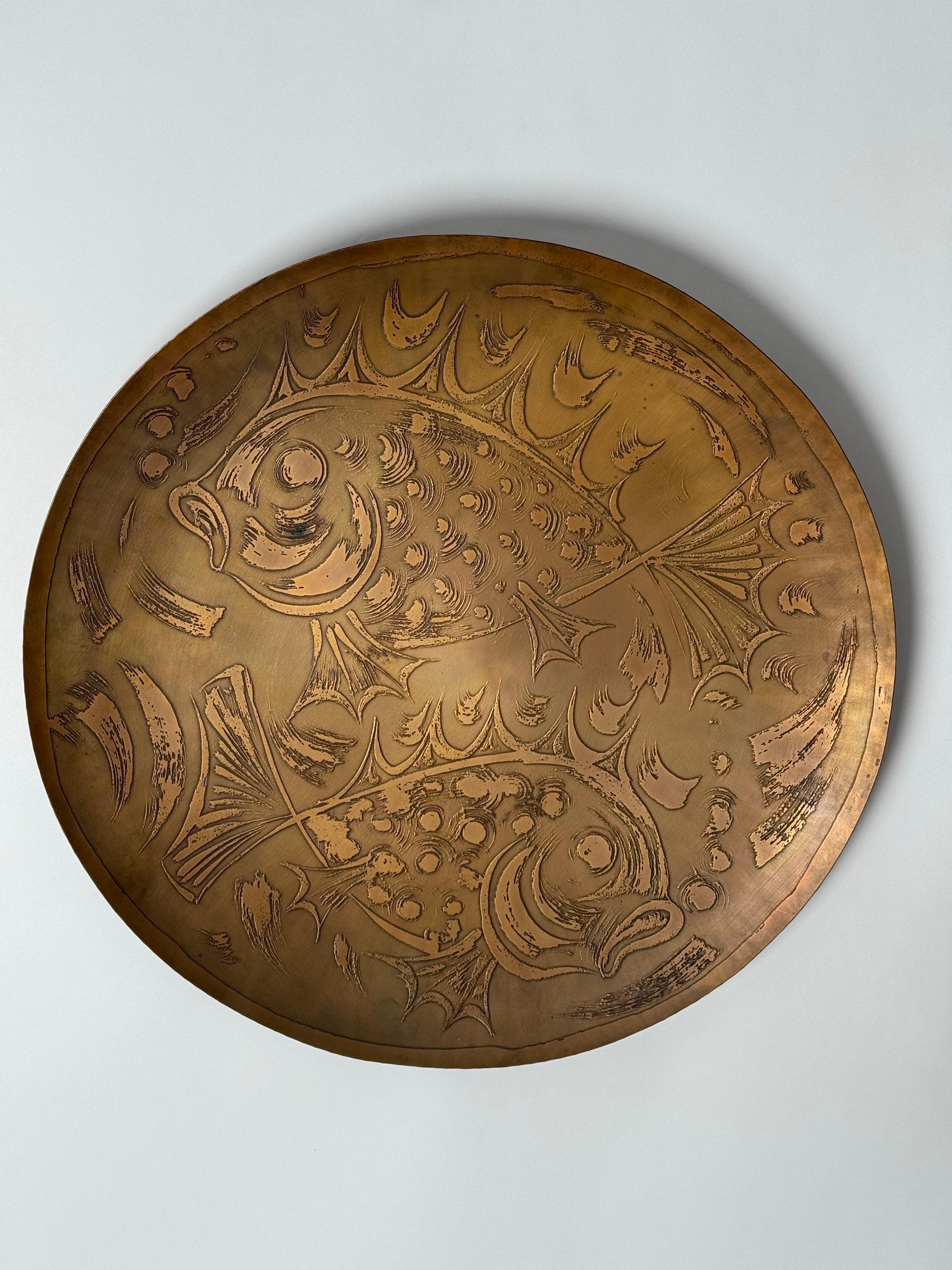 Scandinavian Modern Large Scandinavian Wall Plate with two Fishes Attributed to Björn Wiinblad For Sale