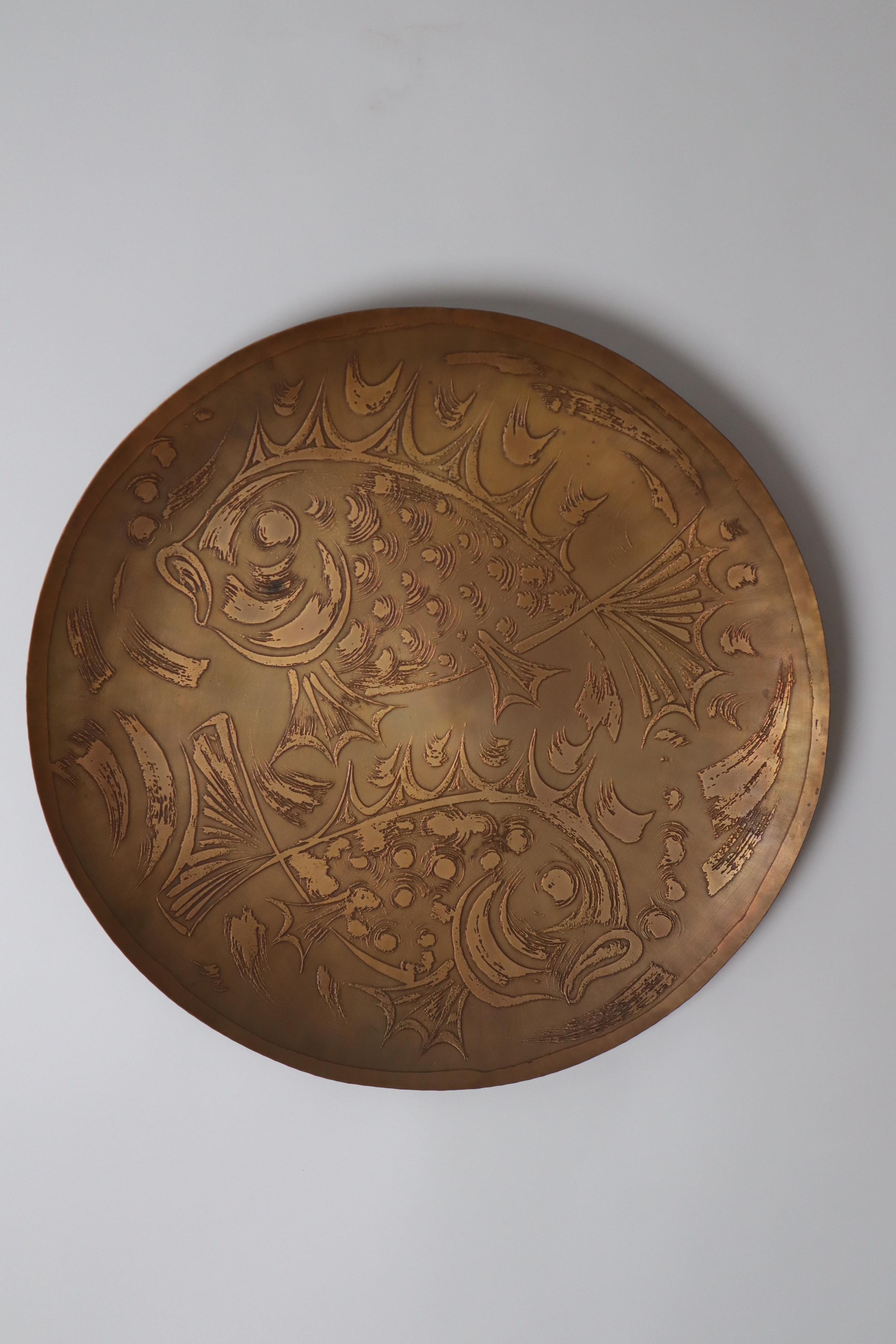 Copper Large Scandinavian Wall Plate with two Fishes Attributed to Björn Wiinblad For Sale