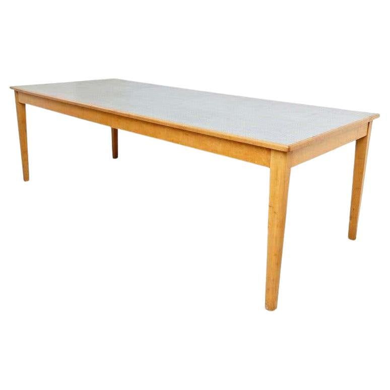 Grande table de salle à manger scandinave en bois et formica, vers 1960 en vente