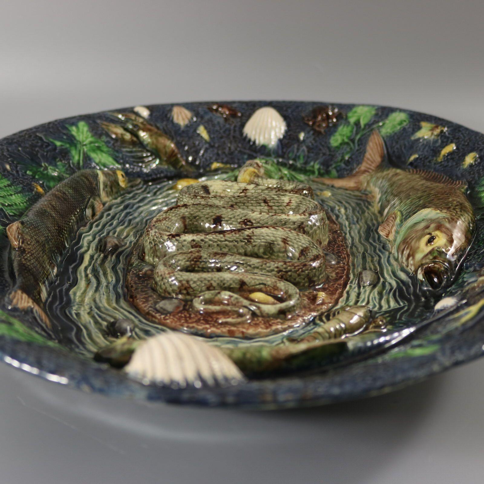 Large School of Paris Palissy Majolica Wall Platter With Snake And Fish For Sale 5
