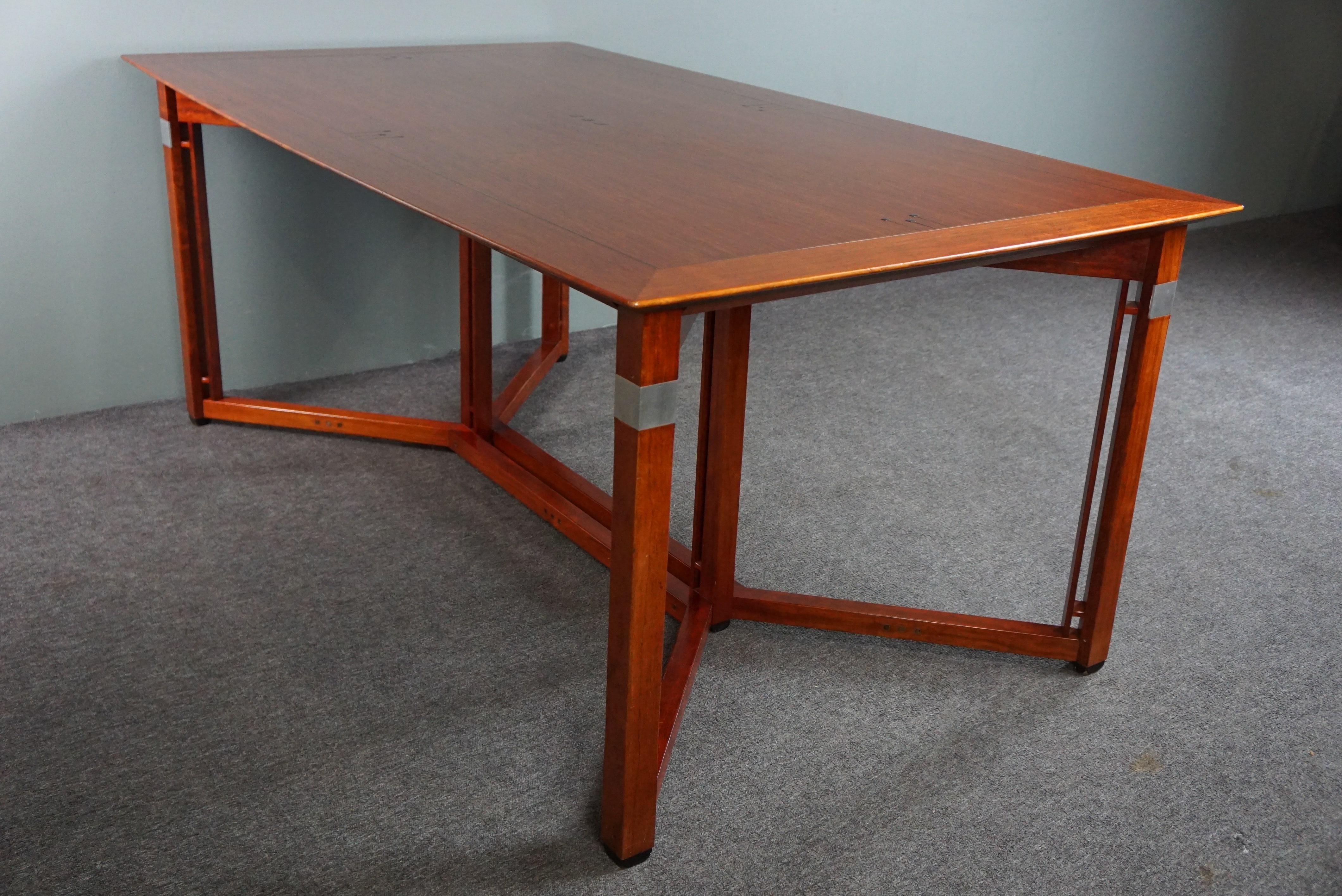 Hand-Crafted Large Schuitema dining table from the Decoforma series in good condition For Sale