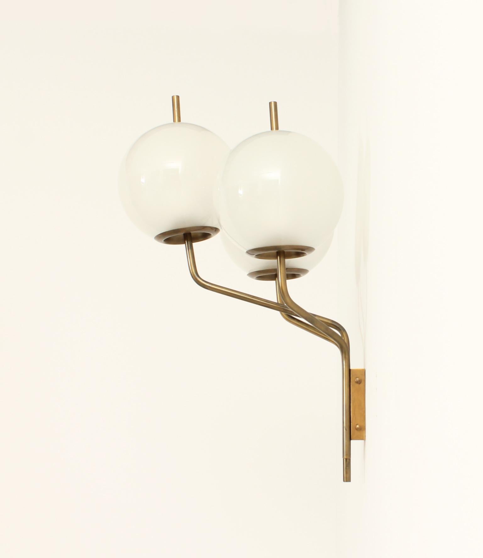 Mid-20th Century Large Sconce with Three Lights in Brass and Glass by Candle Milano, 1960s For Sale
