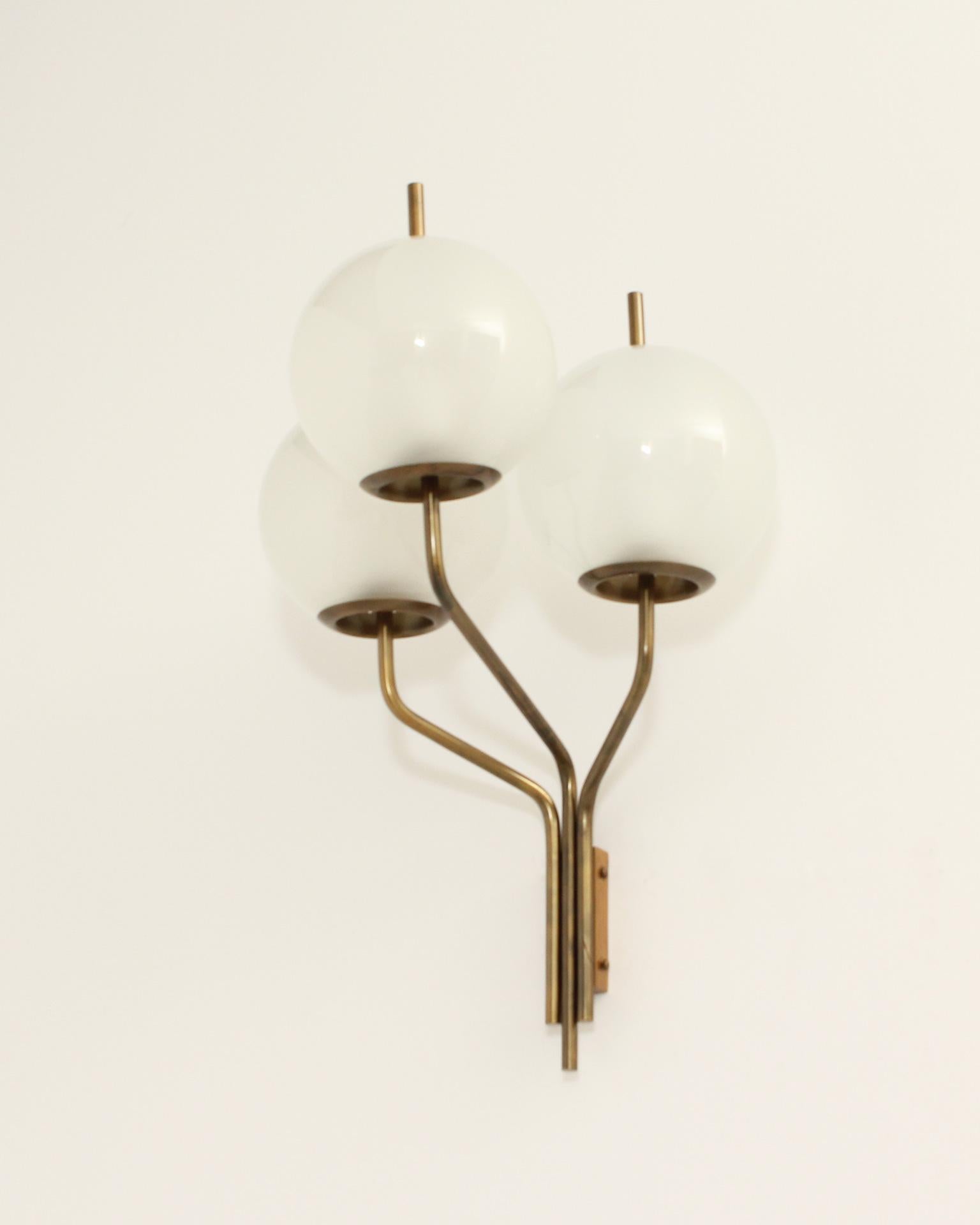 Large Sconce with Three Lights in Brass and Glass by Candle Milano, 1960s For Sale 3