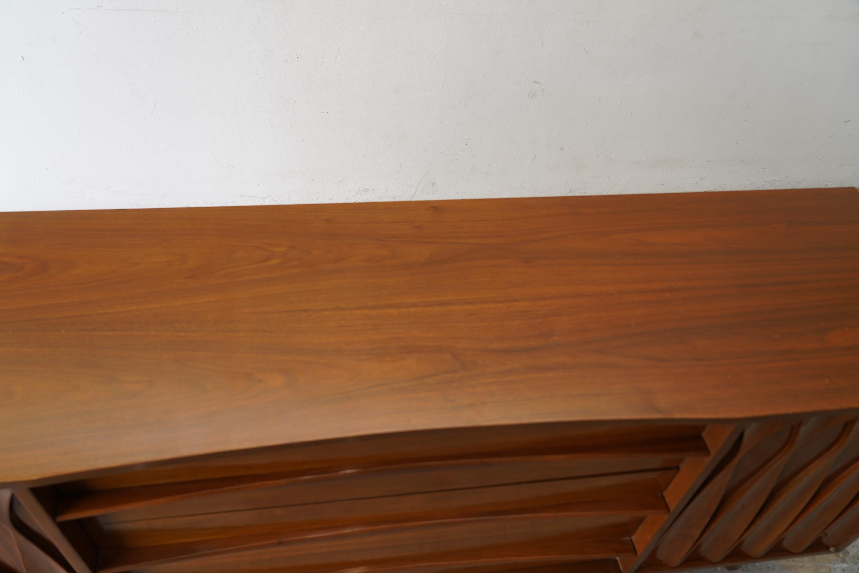 Large  Sculpted Walnut Mid-Century Modern Credenza For Sale 6
