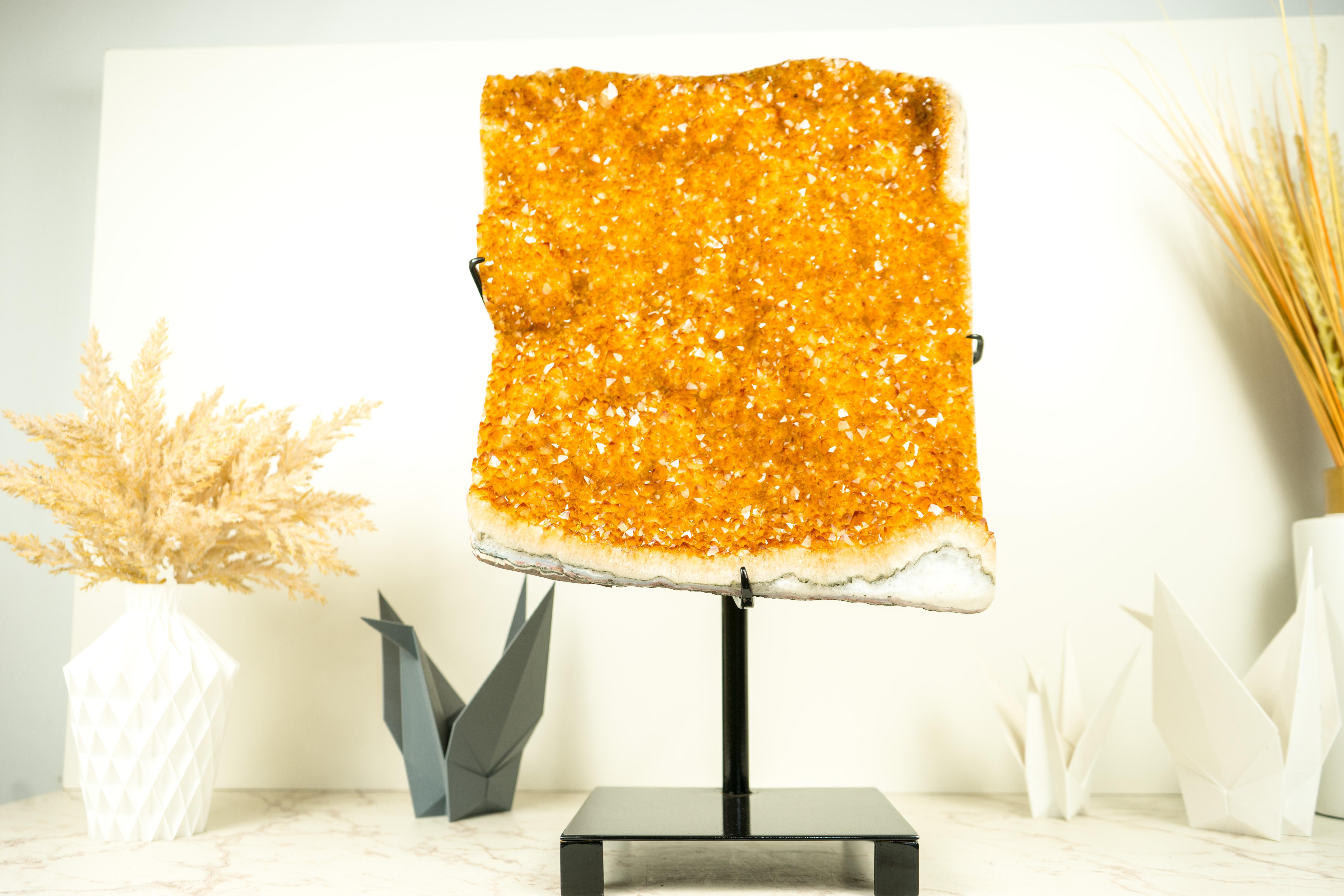 Large Sculptural Citrine Cluster with Dazzling Golden Orange Citrine Druzy In Distressed Condition For Sale In Ametista Do Sul, BR