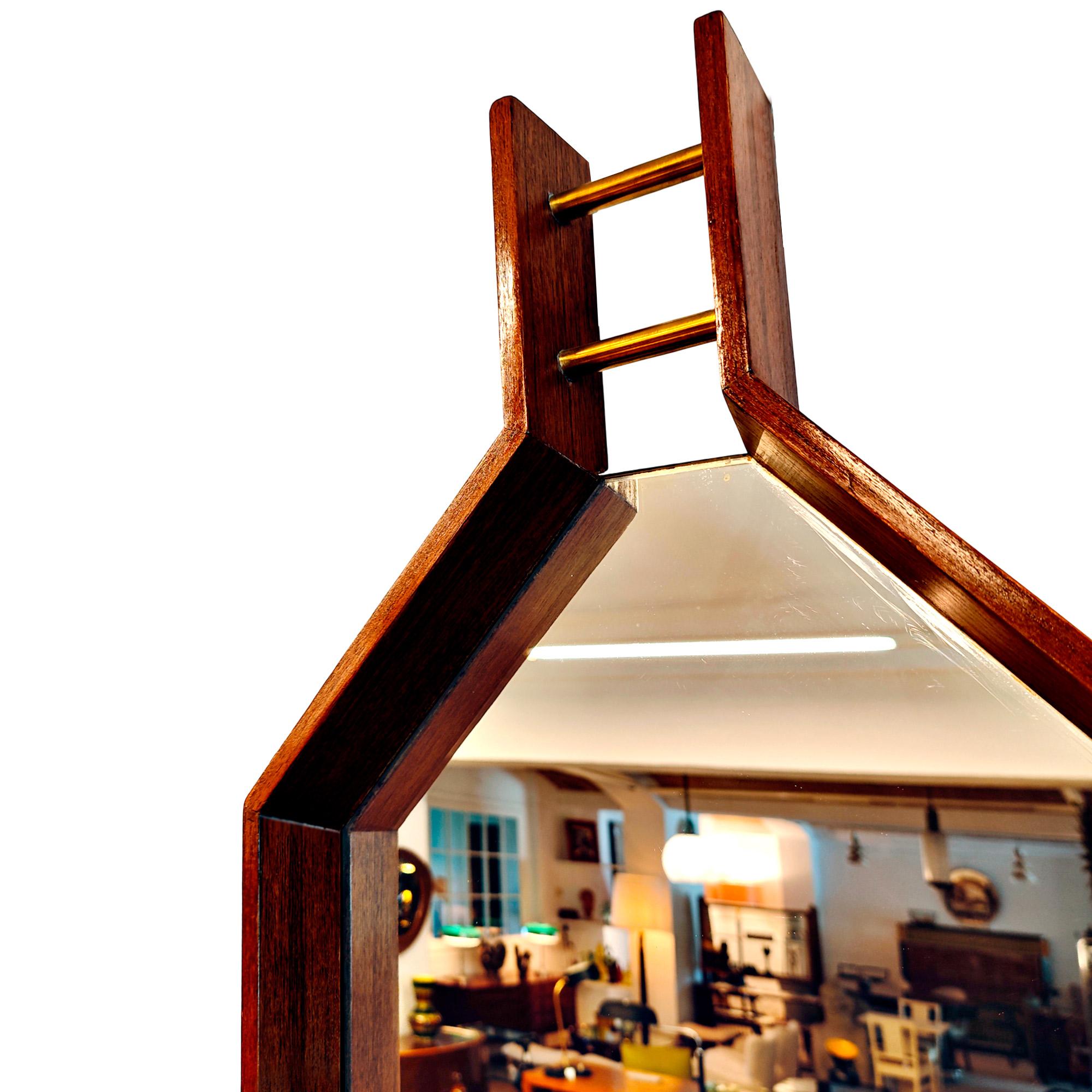 italien Grand miroir sculptural - Italie 1950 en vente