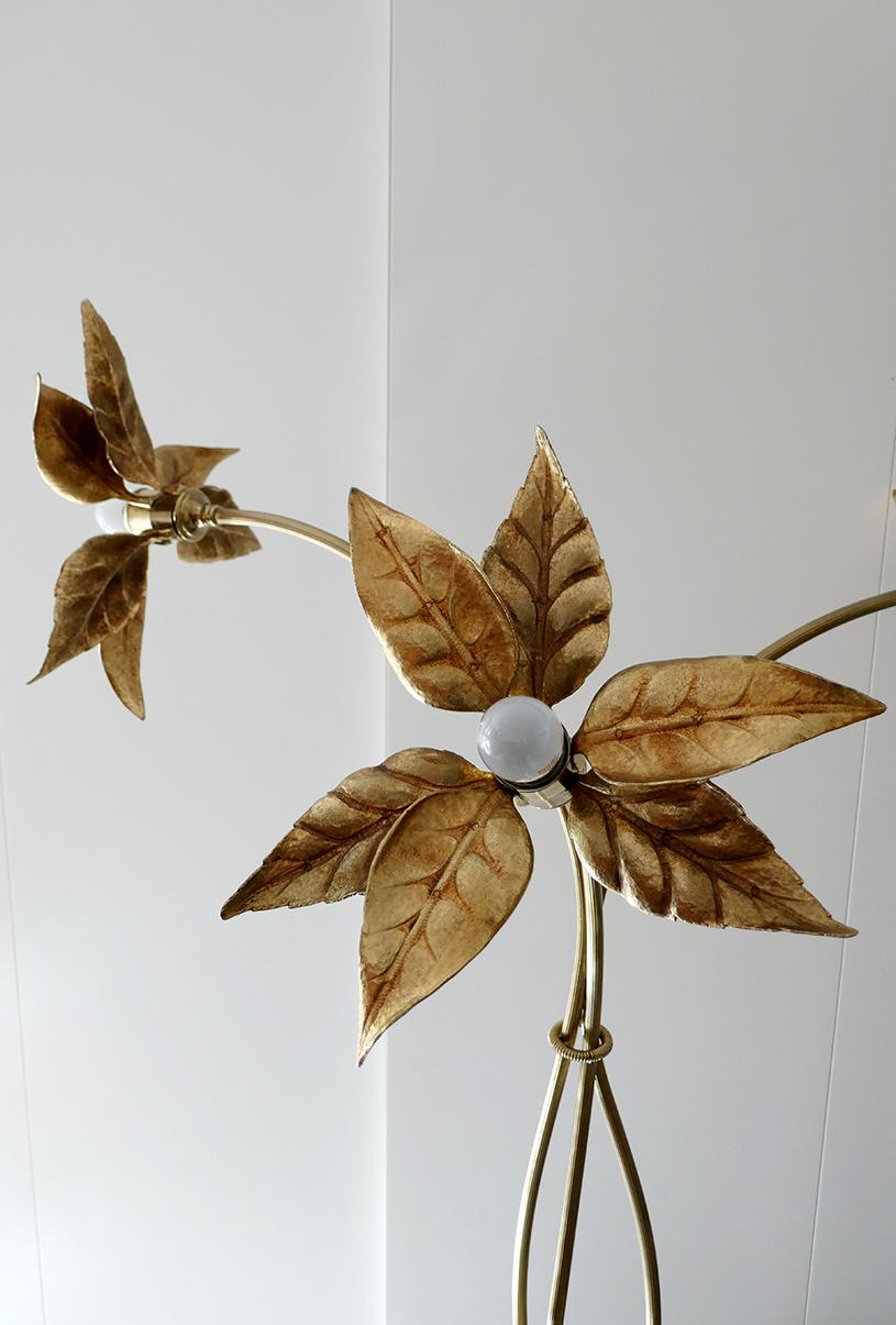 Hollywood Regency Large Sculptural Organic Brass and Gilt Metal Flower Leaf Floor Light, 1960s For Sale